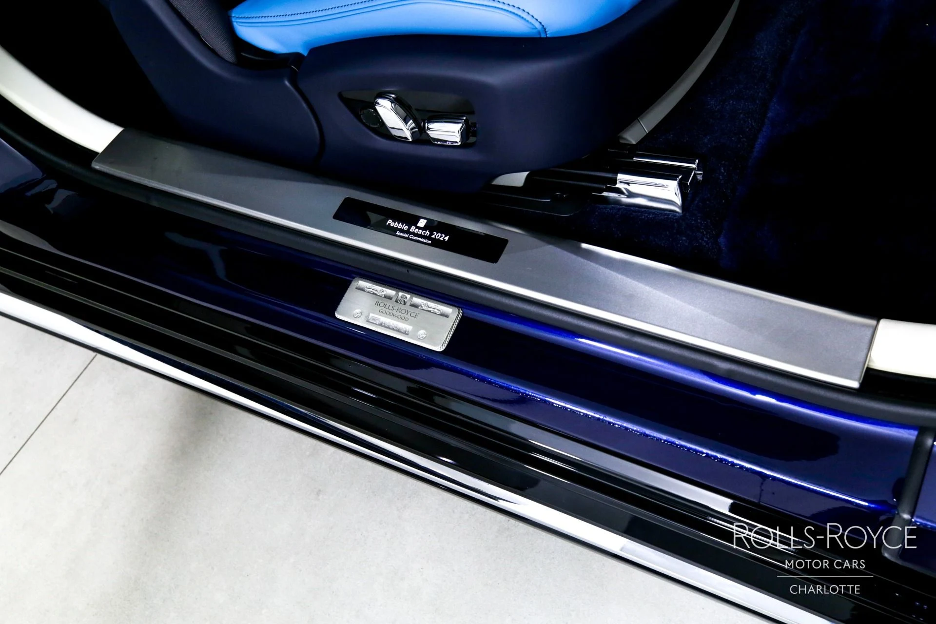 mph028_2578134169_Used_2024_Rolls_Royce_Spectre_1738087182_d07d6e8b7d
