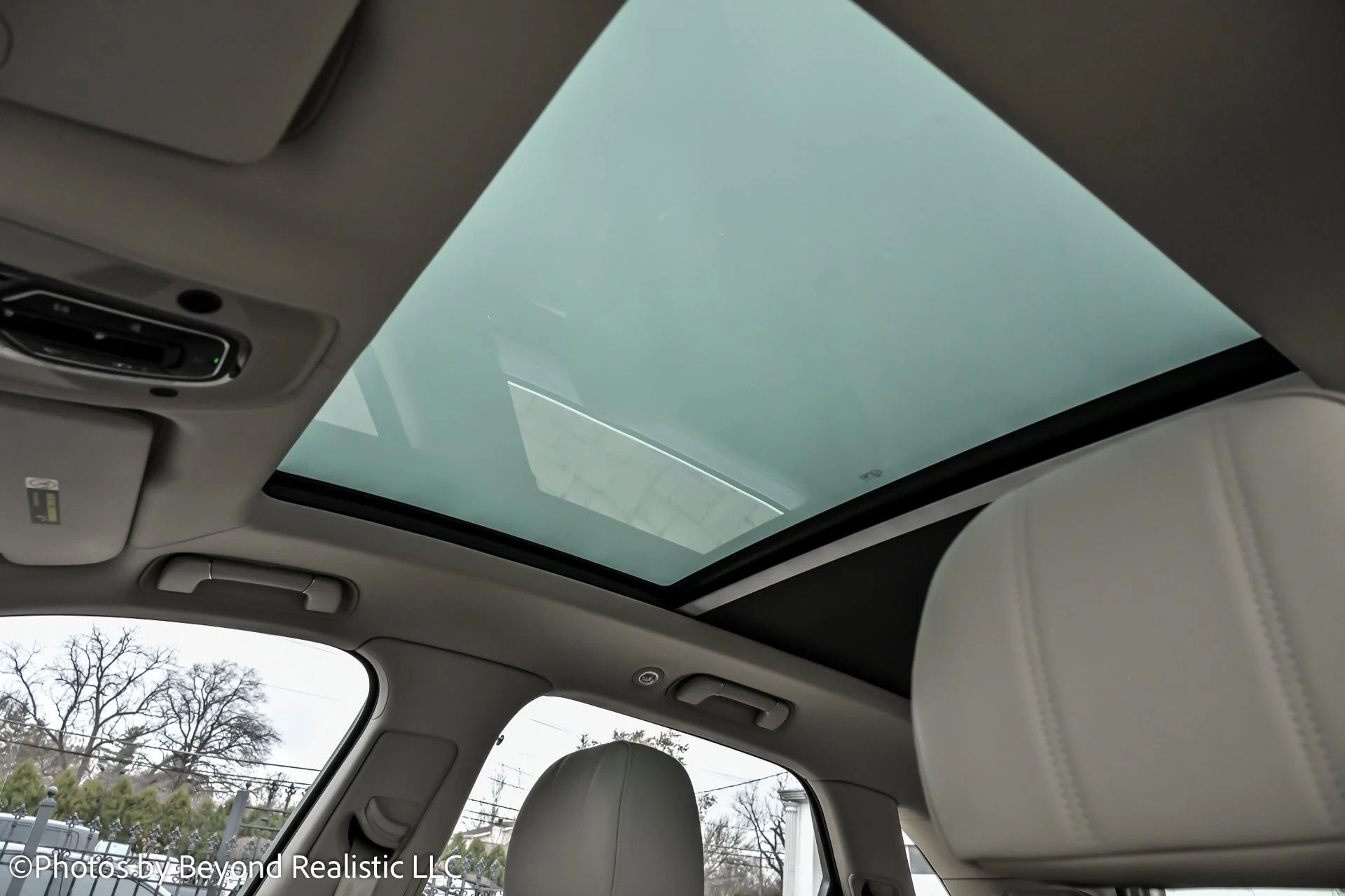 mph028_2579264197_06ab0b7d209c427b734cd03ea1afb352x_073950efcd