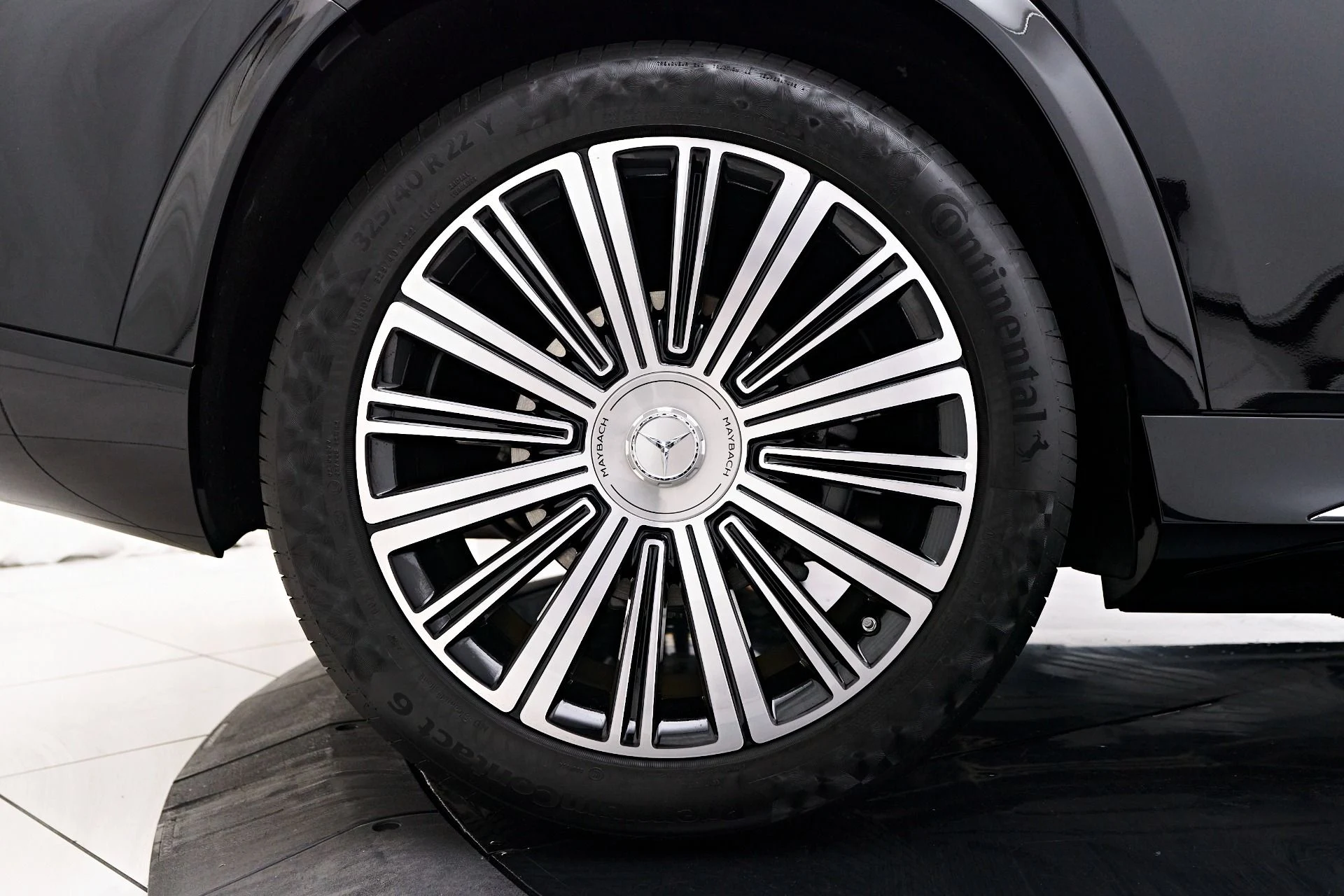 mph028_2583435994_Used_2023_Mercedes_Benz_GLS_Maybach_GLS_600_1762799215_69586e5133