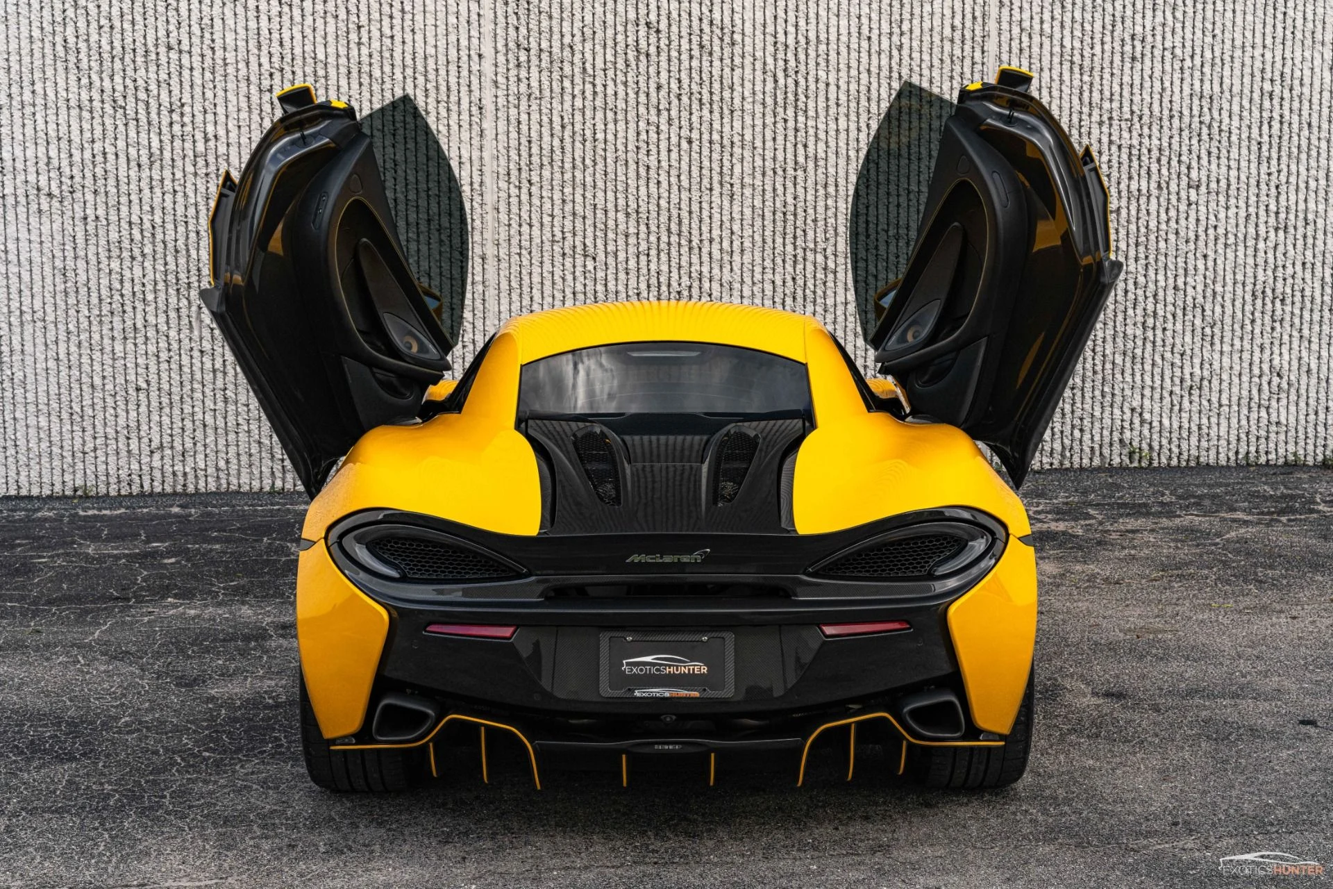 mph028_2602377118_Used_2016_Mc_Laren_570_S_w_EVERY_Carbon_Exterior_Pack_Lux_Pack_Front_Lift_1754945163_d0bc090b90