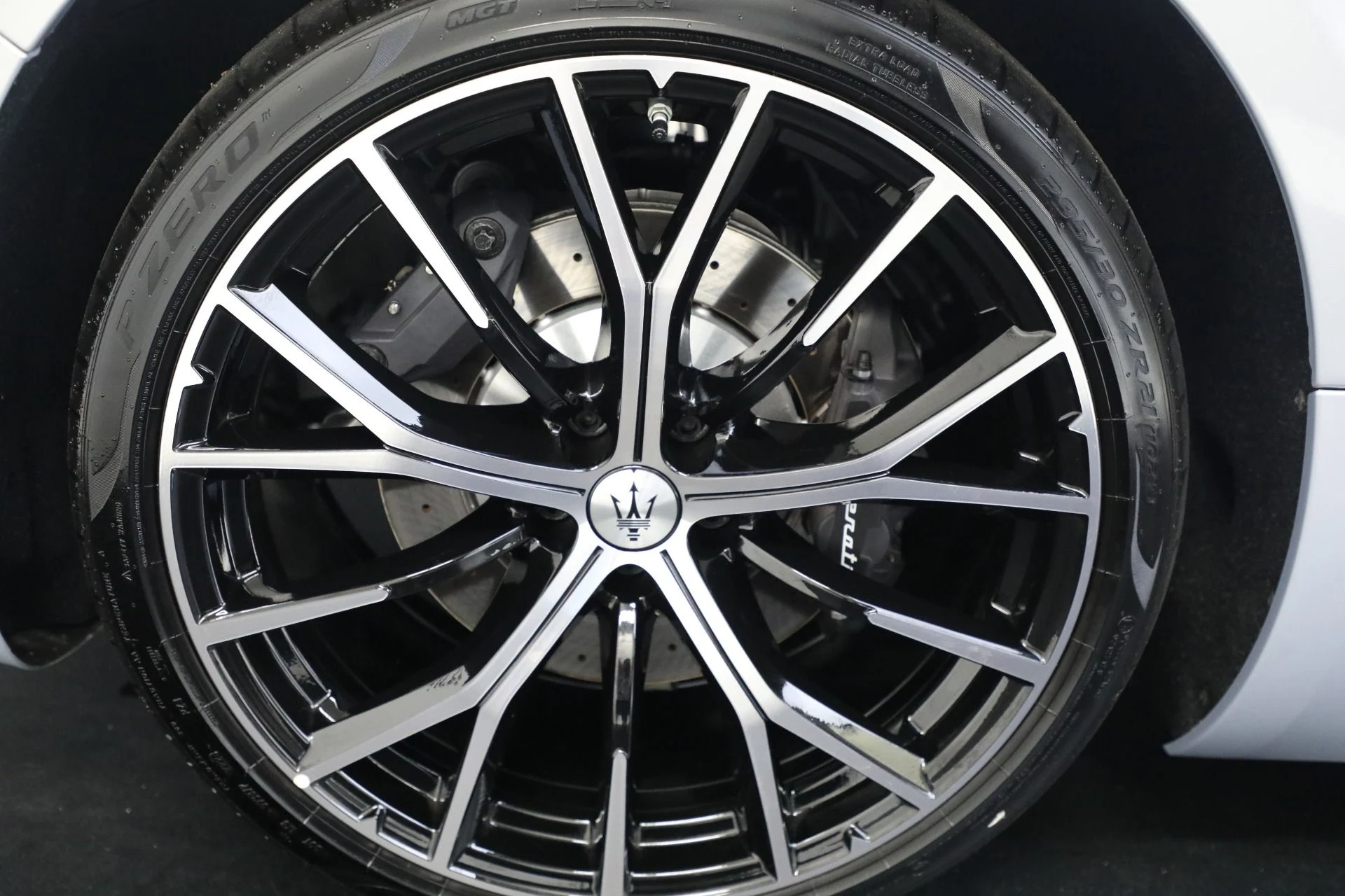 mph028_2607012990_New_2026_Maserati_Gran_Cabrio_Modena_1760557805_9fc550982d