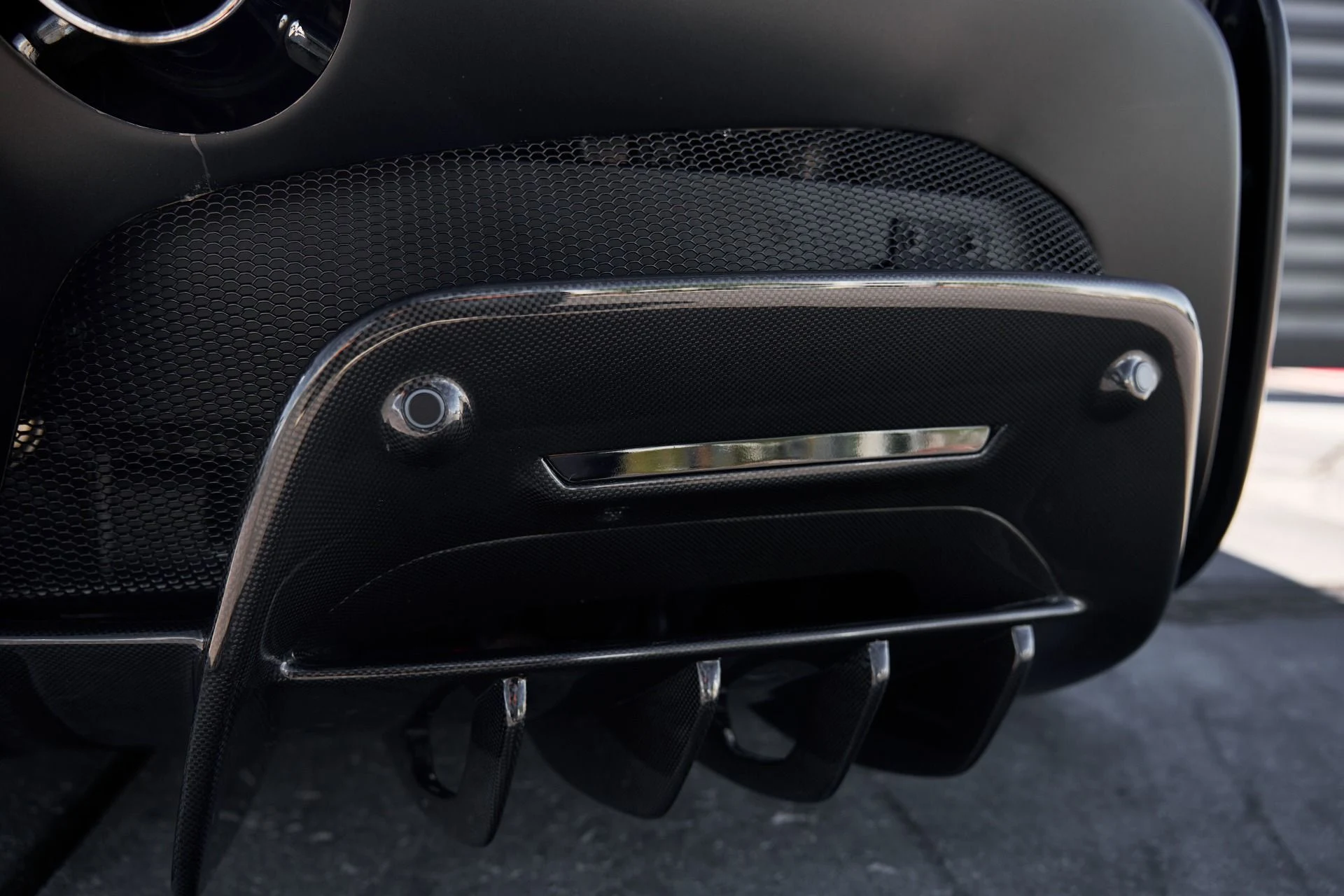 mph028_2607156290_Used_2022_Ferrari_SF_90_Stradale_Base_1760226992_a6397ccc3e