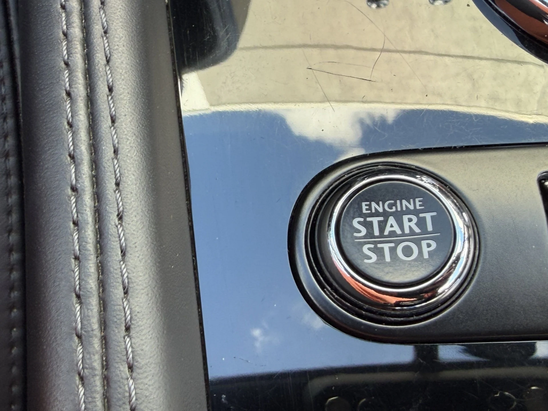 mph028_2611441190_551a1f4a0400d9b4975db34878de99c8x_477f38aa43