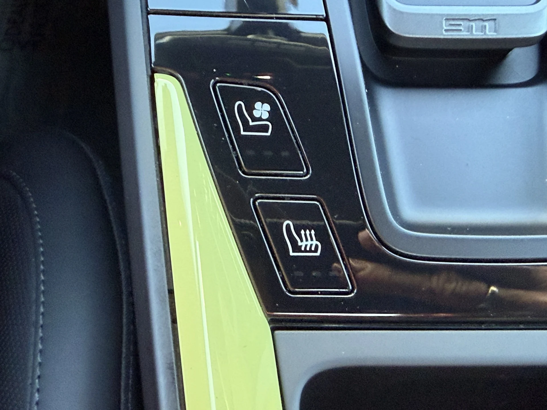 mph028_2613062521_165f11583e64885a76be62a6dfc34fdax_206abfa56e