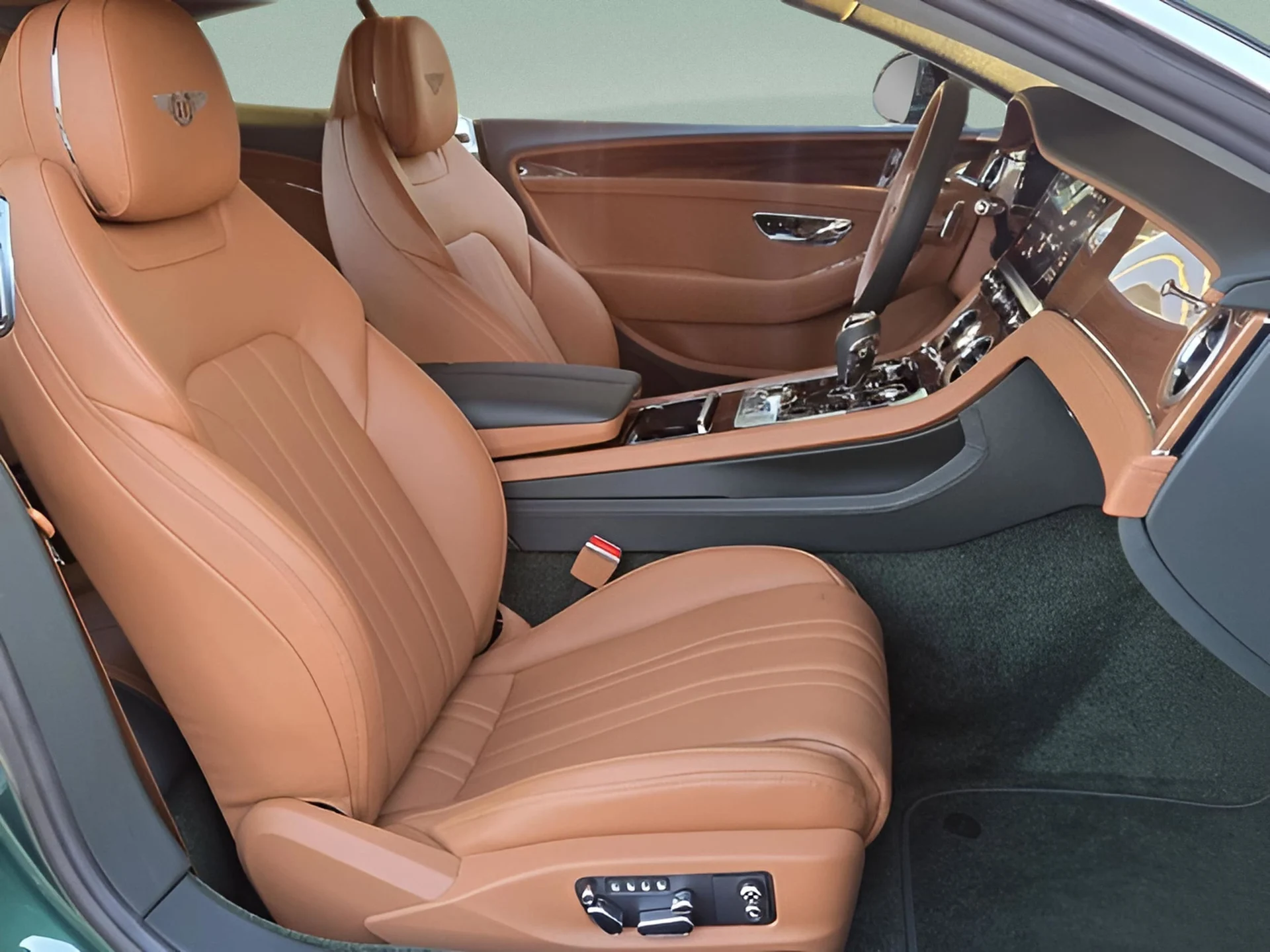 mph028_2616707228_5590a0b6b7abda14e9673acc8e761847x_1988e2a030