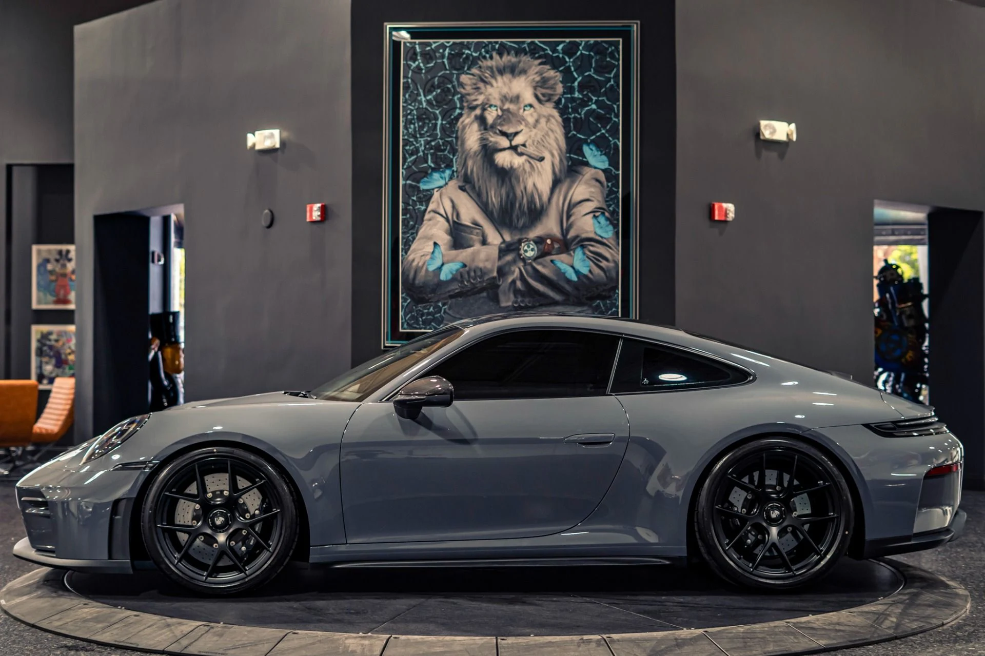 mph028_2617669281_Used_2026_Porsche_911_GT_3_Touring_Lightweight_Package_1776110091_70ce4a0a6f