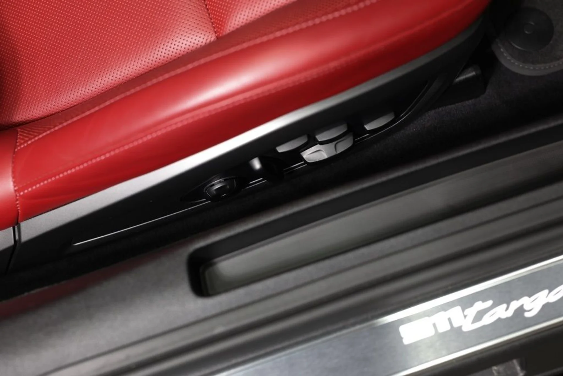 mph028_2620065_h6tnvgcqvv74vnkpegpw258zcqfs_bdb68f3390