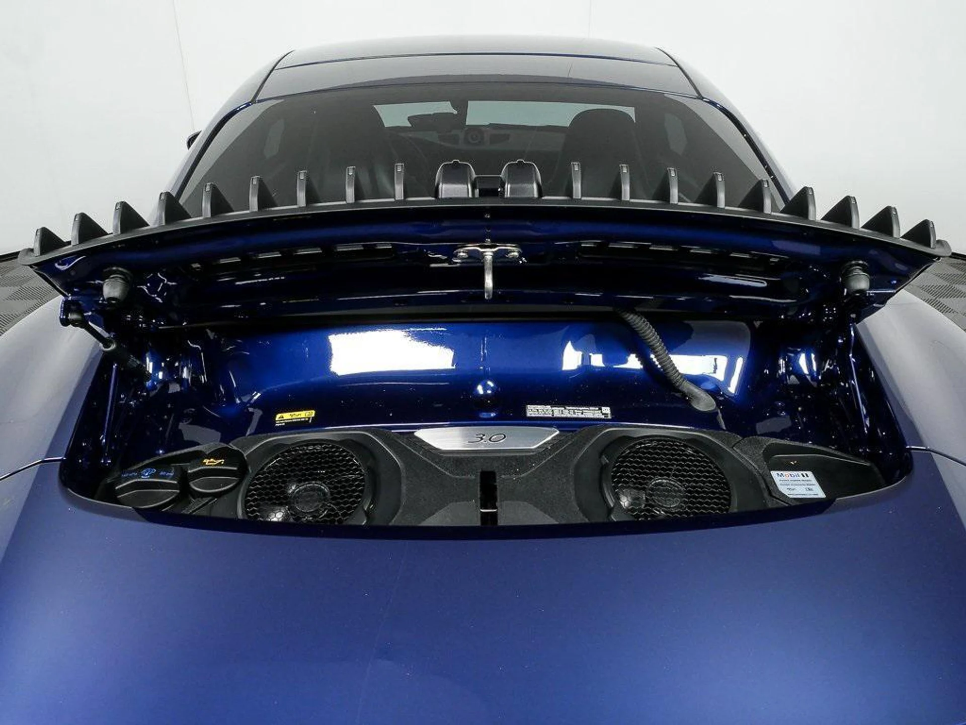 mph028_2626135268_t_BE_m_N_o1_a_Xvs_W9_J_Pg_OIOH_Bsv_Y_8ad954392f