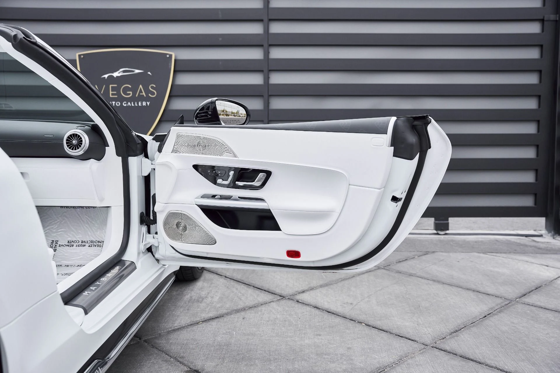 mph028_2626543515_Used_2026_Mercedes_Benz_SL_Class_Maybach_SL_680_1767218101_3e36bb9e90