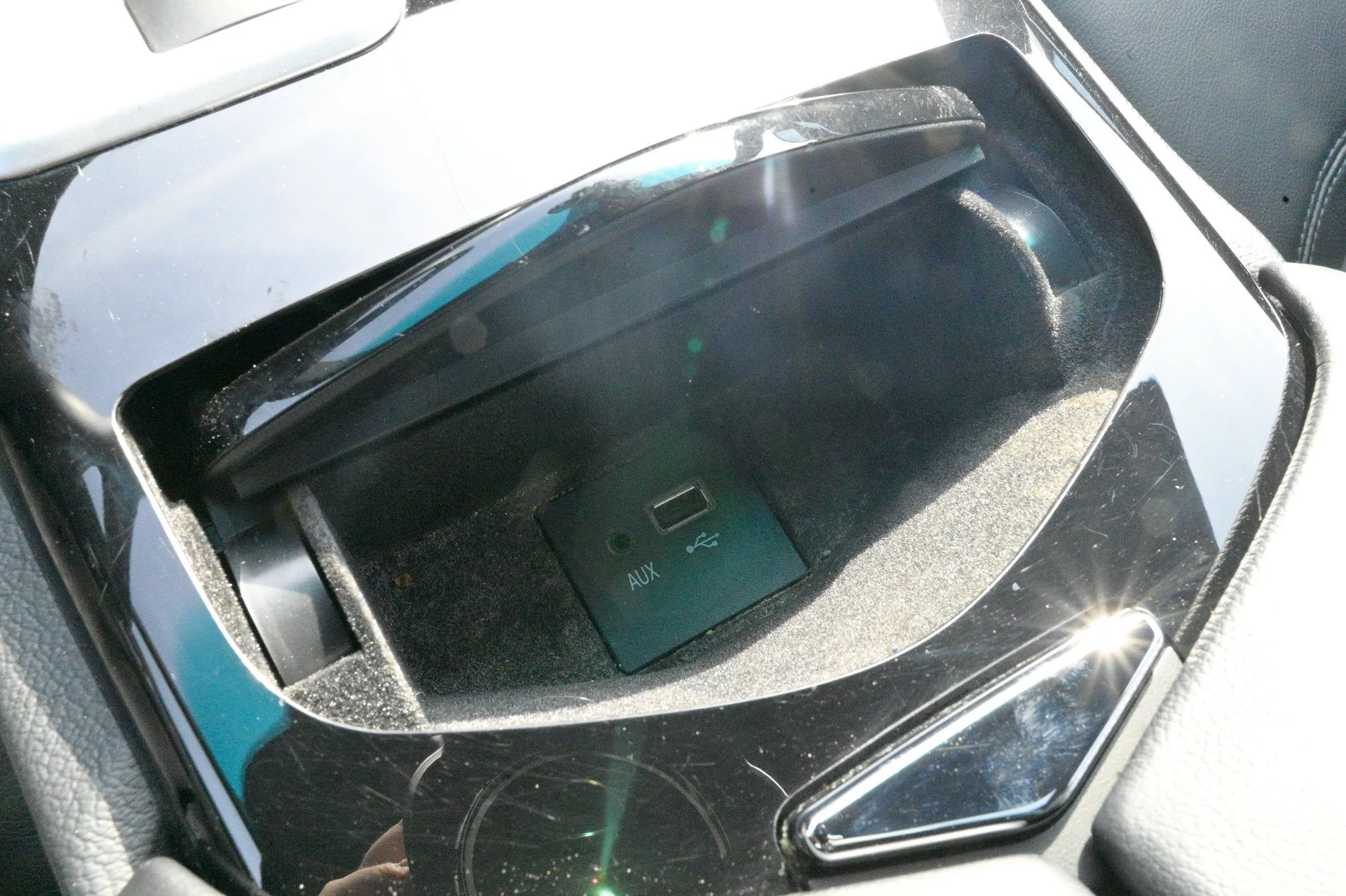 mph028_2629195214_27c0ca5b027d4040bc471f3ba9316d68_18131564d3