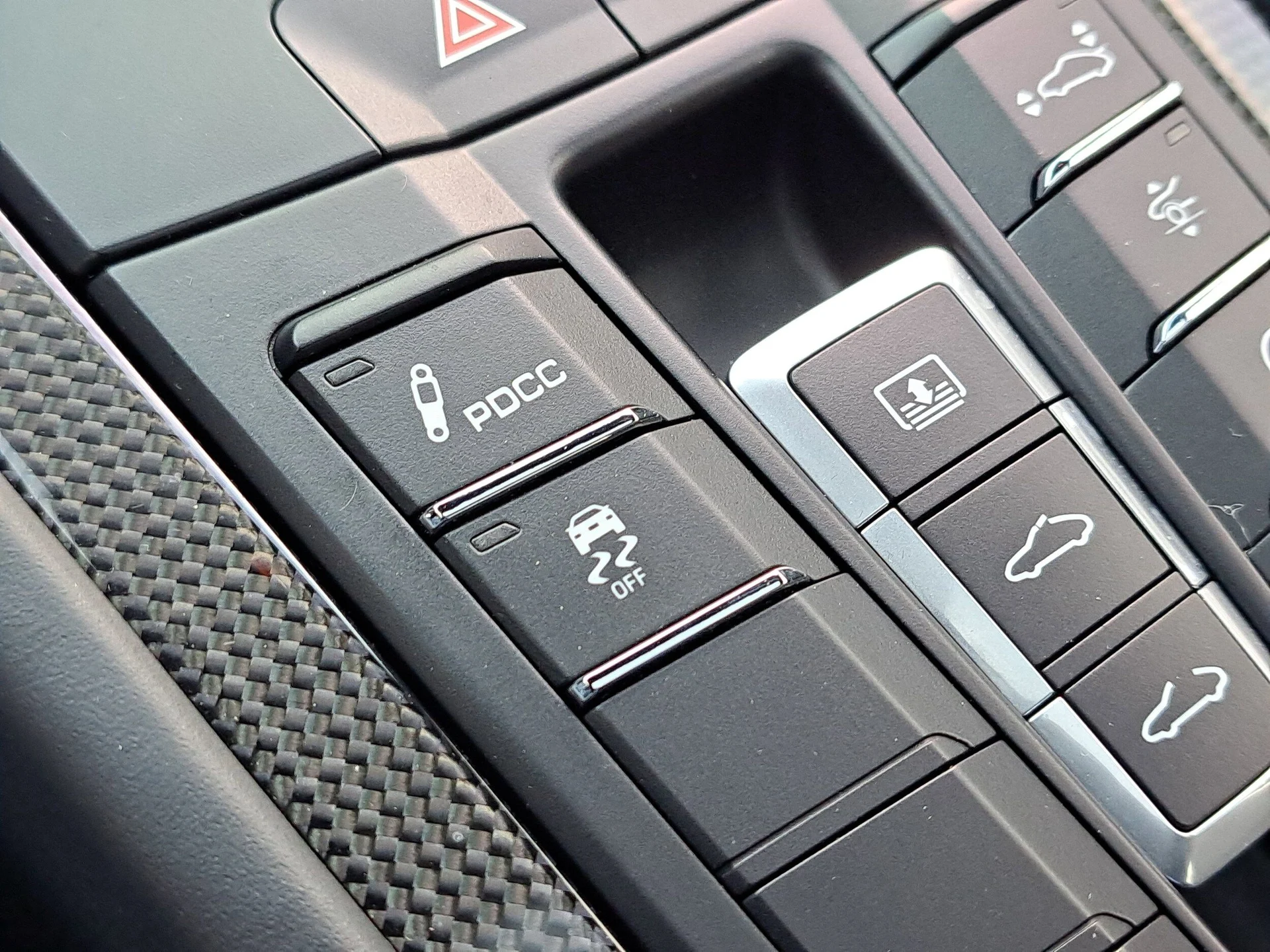 mph028_2631386646_b915608b5caf054f40add00d63e4de2ax_2fa8e11b9a