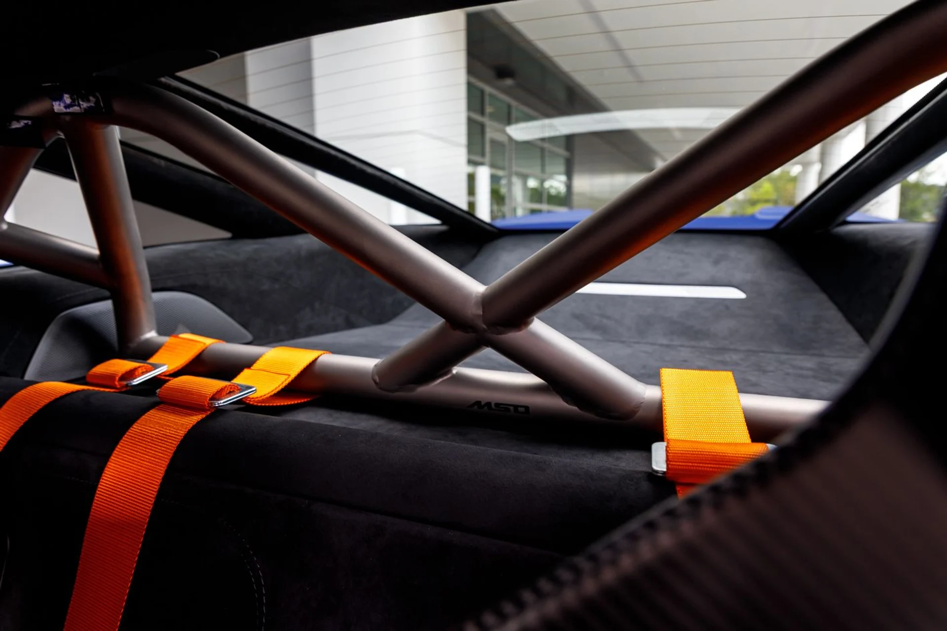 mph028_2633944659_573_p29_l_a902a357ed