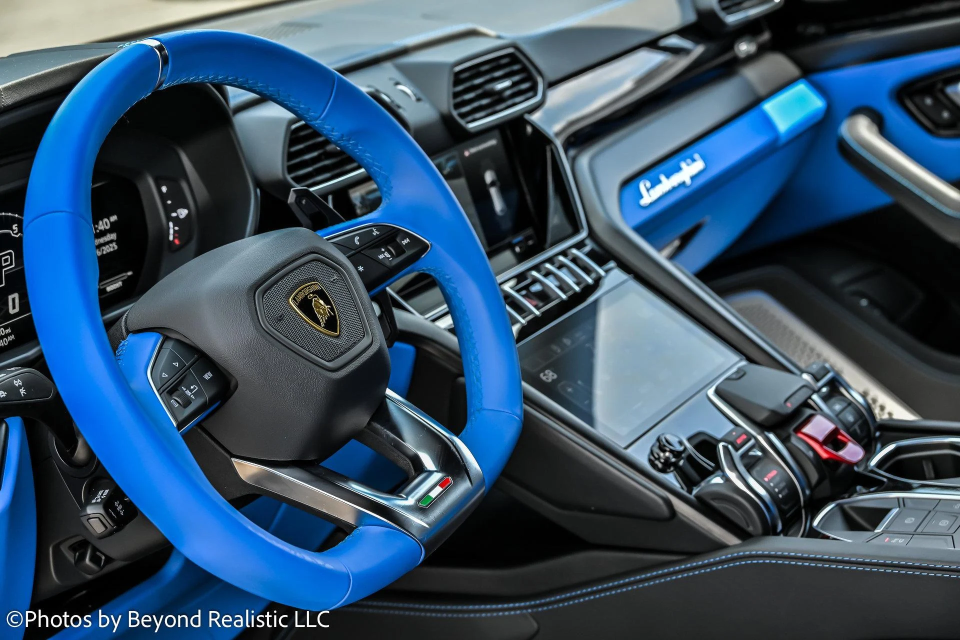 mph028_2635075164_Used_2022_Lamborghini_Urus_1754726506_fe290dd0df