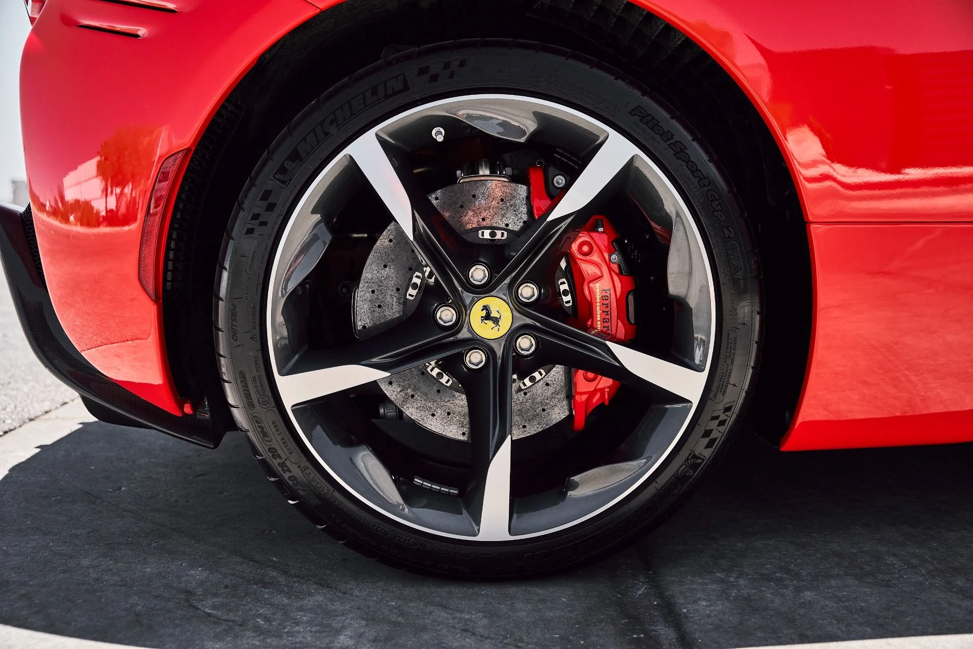mph028_2636009545_Used_2023_Ferrari_SF_90_Spider_Base_1781118596_fec66cd64e
