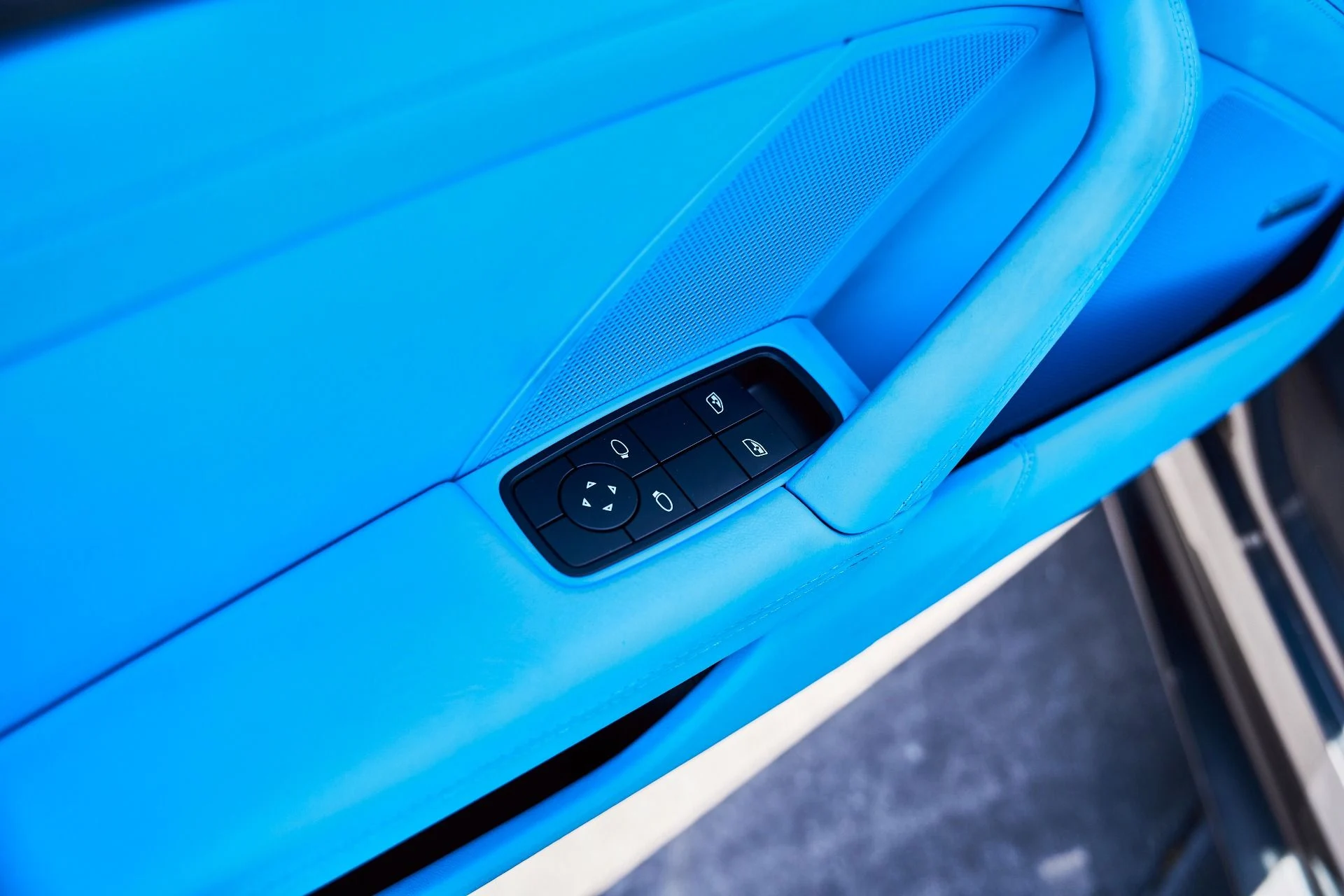 mph028_2641911982_Used_2022_Porsche_911_GT_3_1778712525_2b604c7727