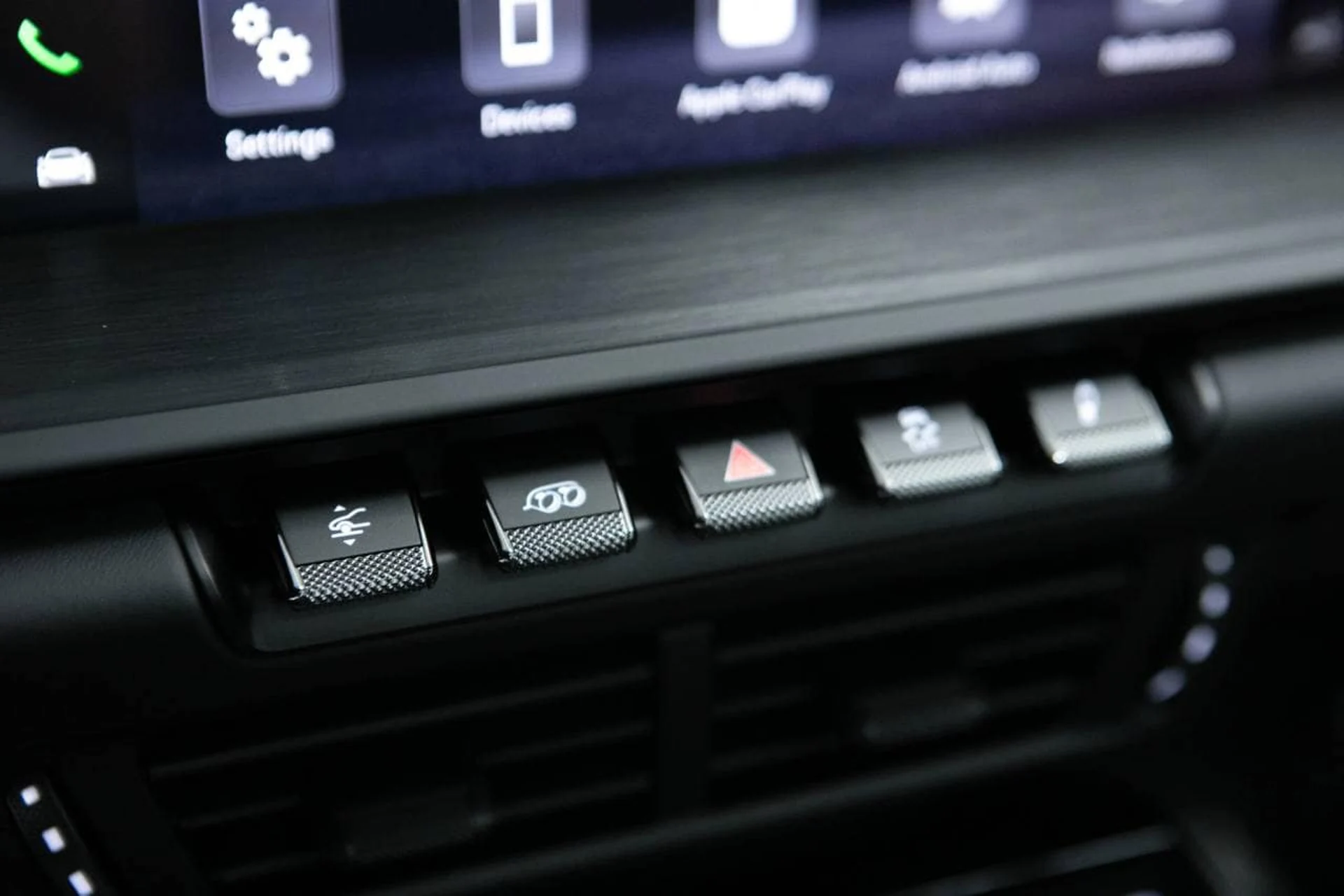 mph028_2647024055_26e291276e116318e3f4e59277aeee2dx_6d1ceb8252