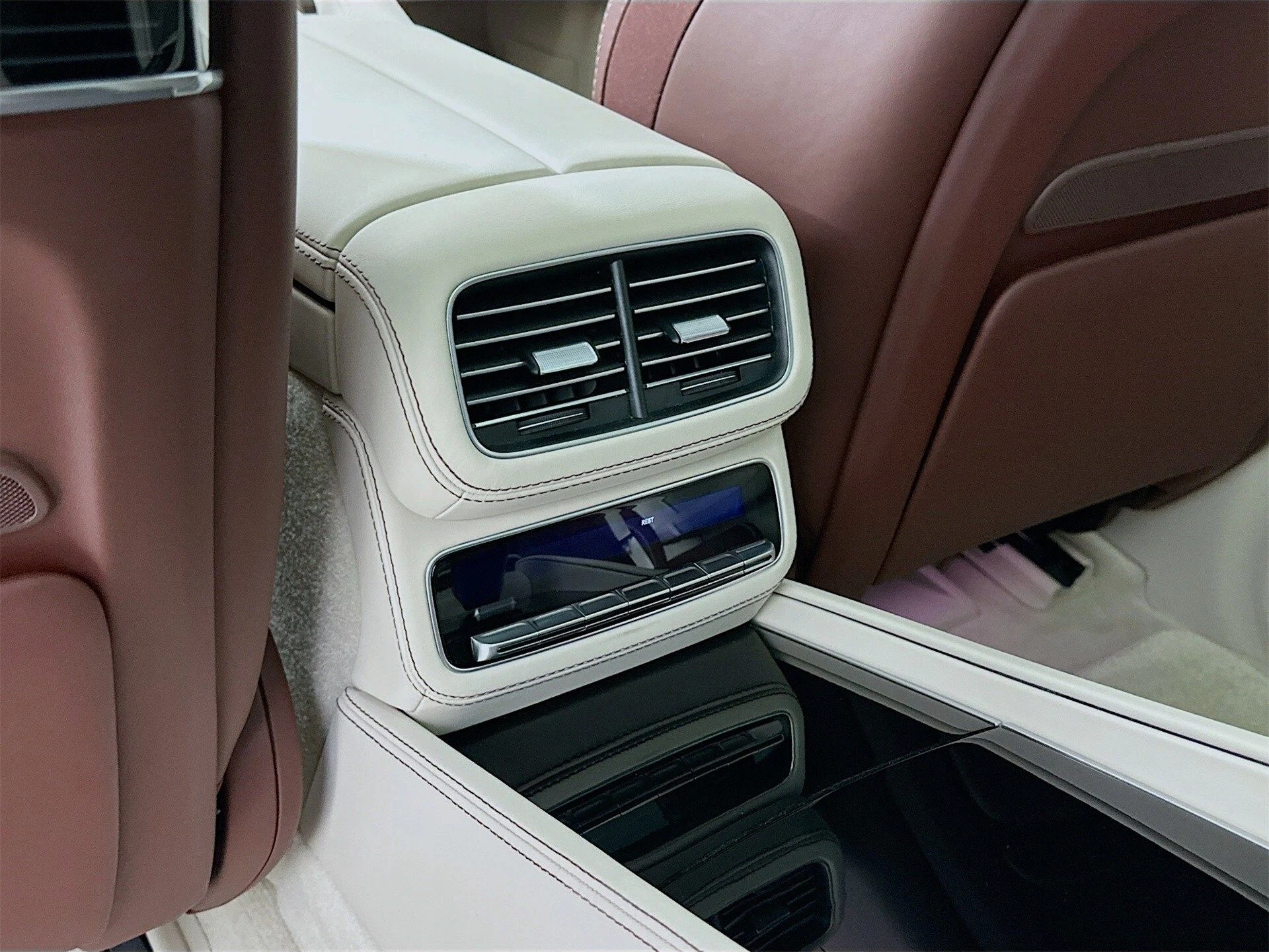 mph028_2659049517_9c956341b086ca8170c90f98cc3d98b2x_dbb5ef8813