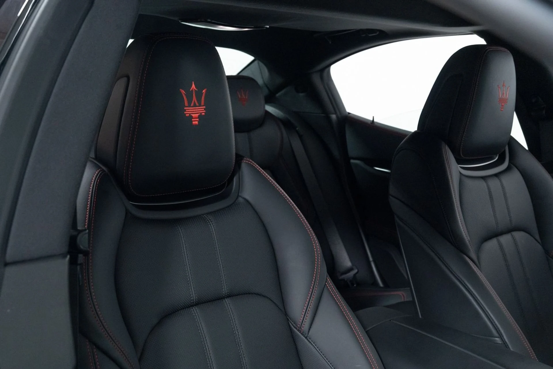 mph028_2659194443_94a9e0f6fe1b436fad05321989ef883f_98e1cebaa3