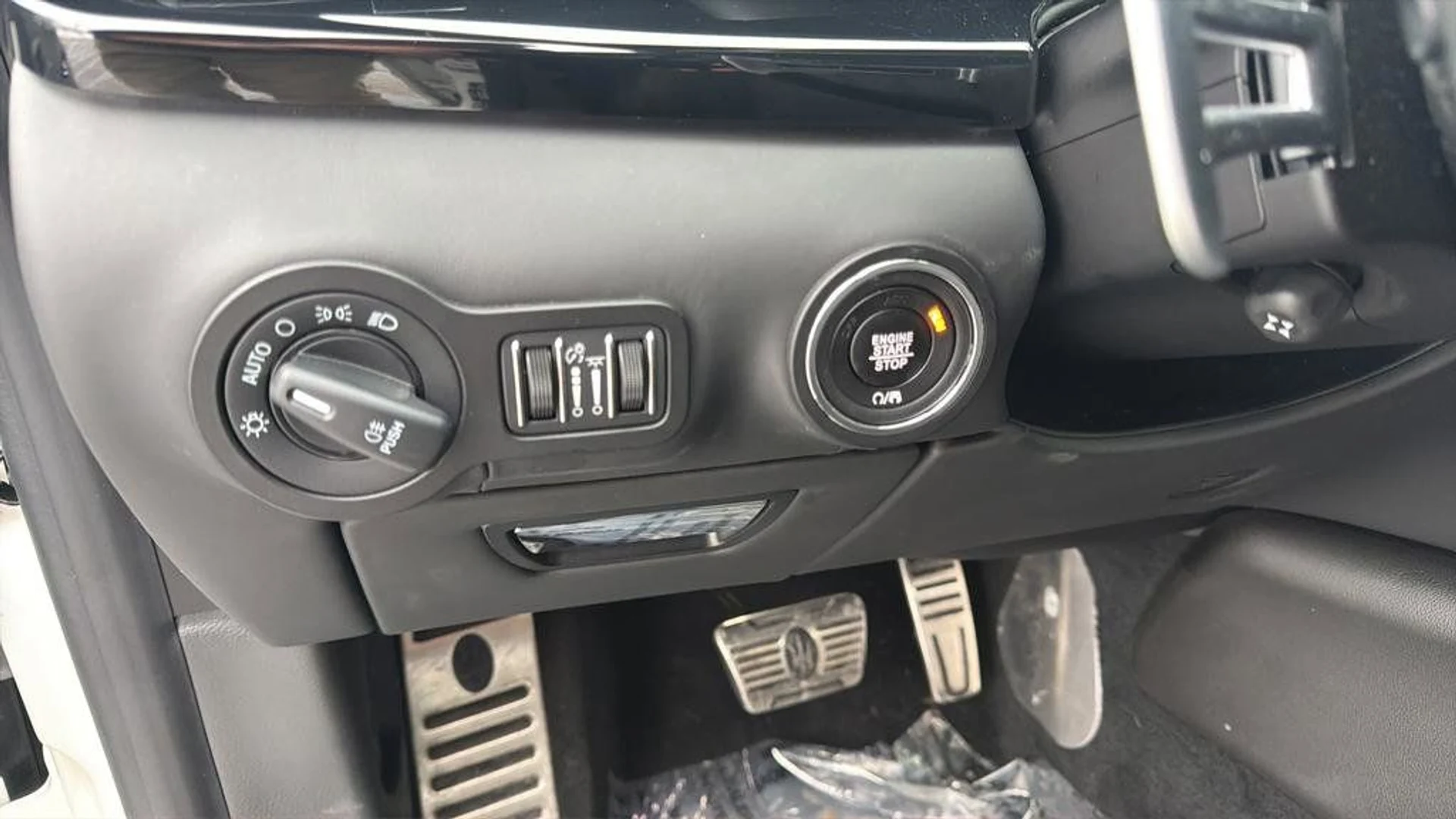 mph028_2665129486_d21c1506778f458598809b3d7d09e3a1_e6fc168946