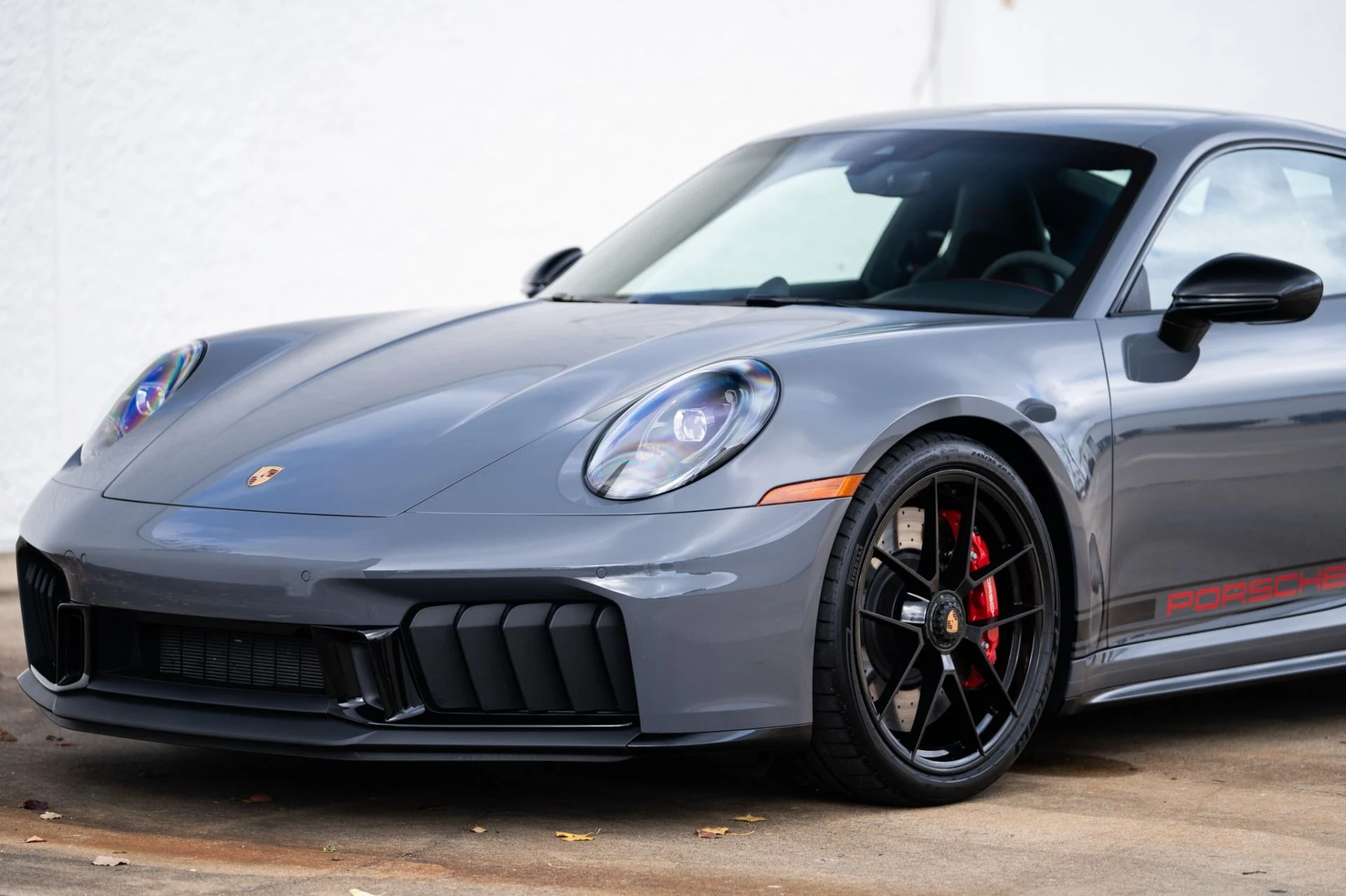 mph028_2666096217_Used_2025_Porsche_911_Carrera_4_GTS_1766512574_6d39aefb87