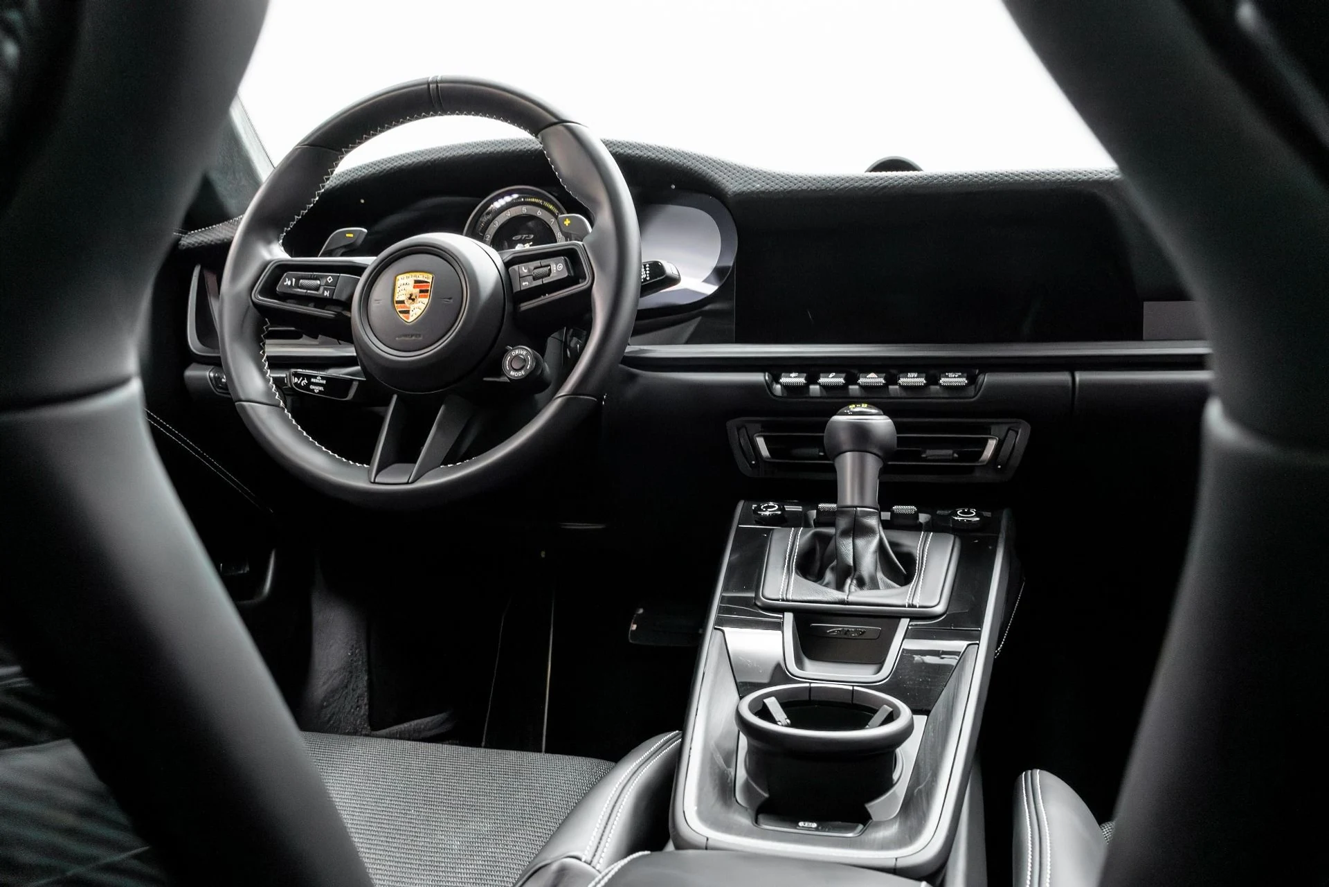 mph028_2674760580_Used_2024_Porsche_911_GT_3_Touring_1770958788_b9de3180b5