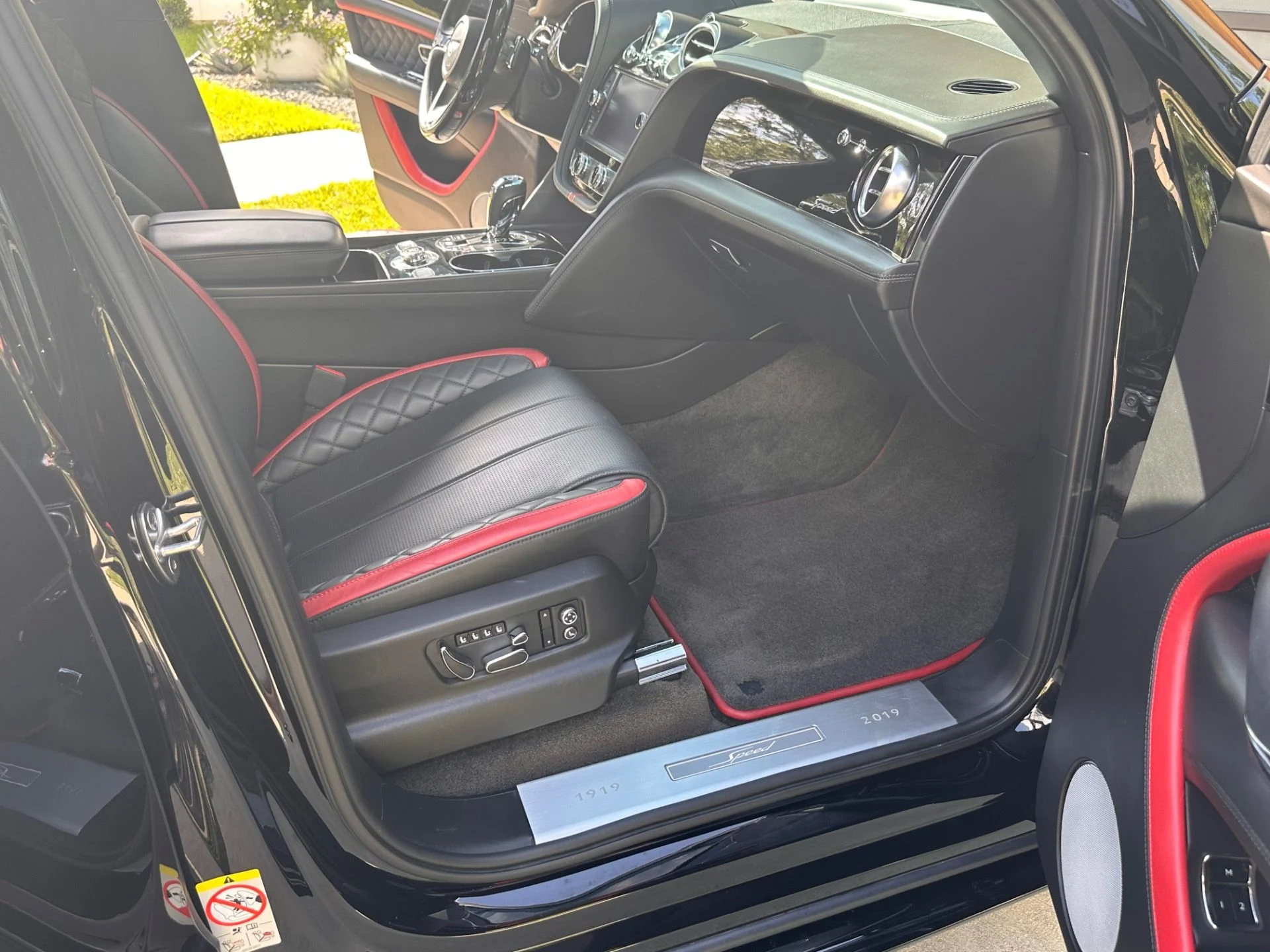 mph028_2675072853_Used_2020_Bentley_Bentayga_Speed_1783614017_2a2f259d95