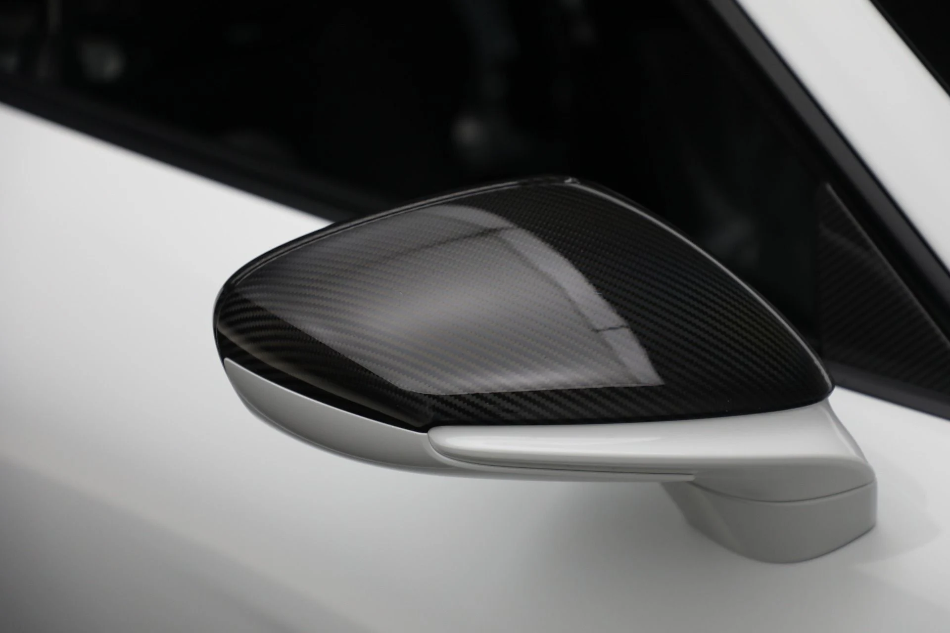 mph028_2675606255_Used_2025_Porsche_911_GT_3_RS_1762987246_b458b5b29b