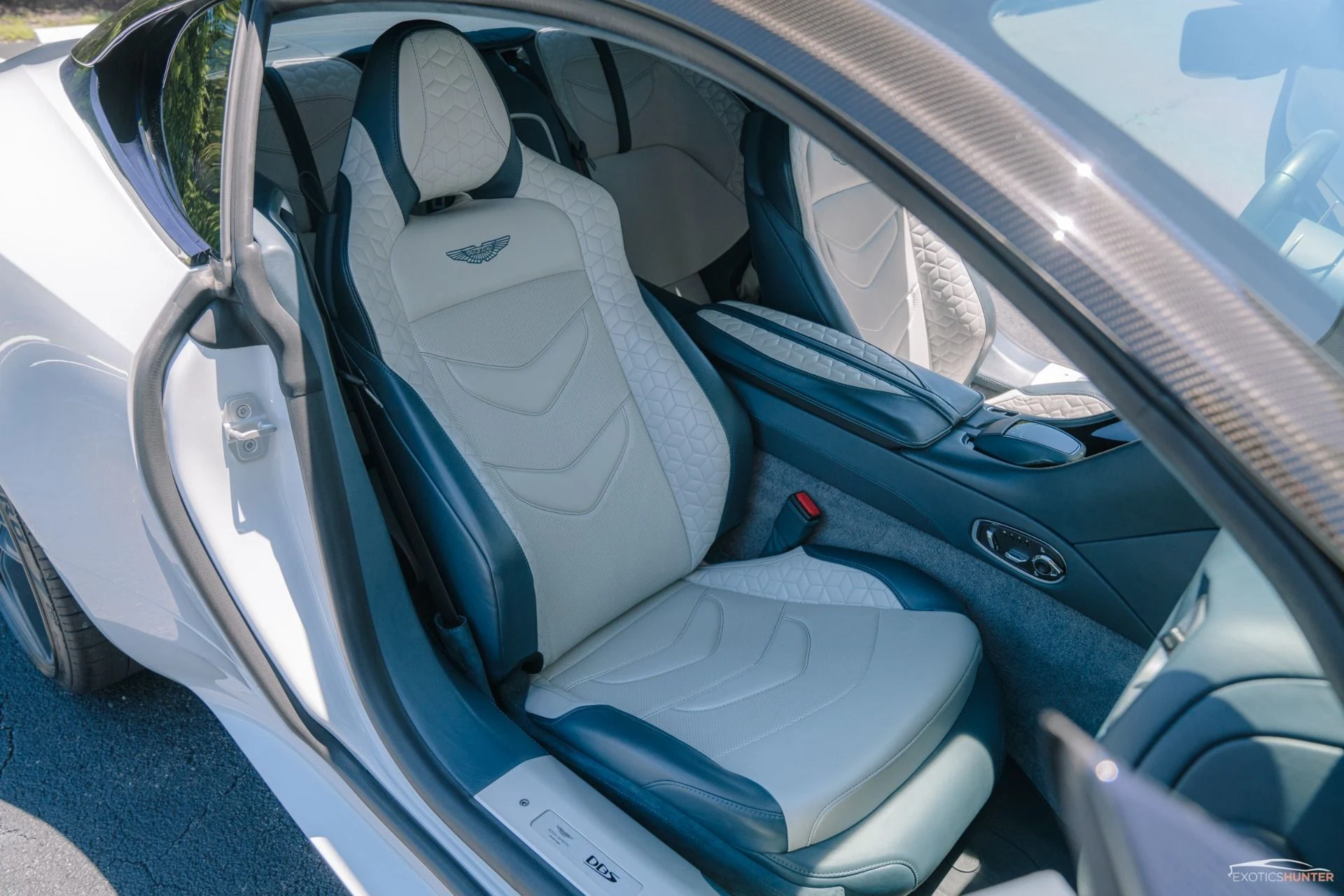 mph028_2681121622_Used_2019_Aston_Martin_DBS_Superleggera_in_White_Stone_w_Carbon_Exterior_1755546225_a6625e3215