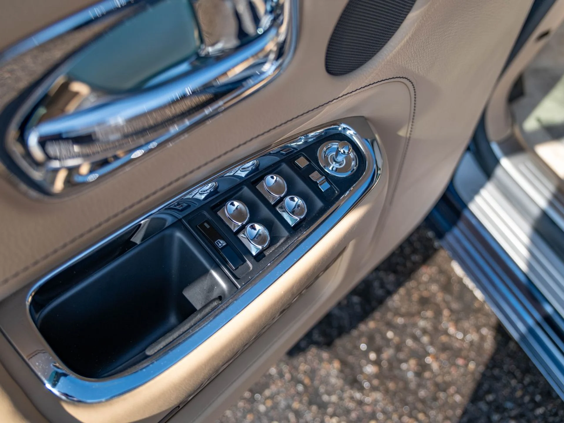 mph028_2691885853_651e03c92ce173846c5c39bdd938086dx_9a8b8cba9d