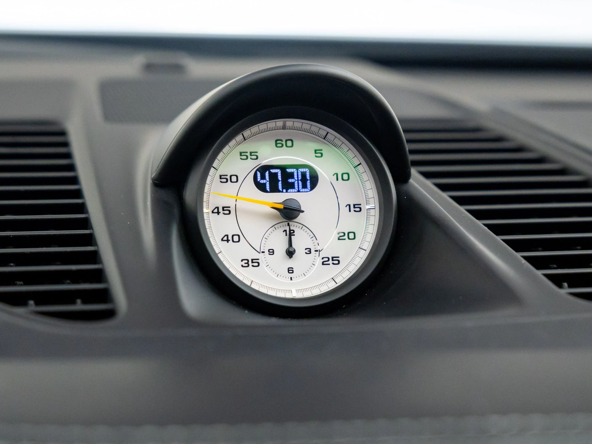 mph028_271491835_bb0469c480a690490f1f687ccbf07f11x_4f5afea52f