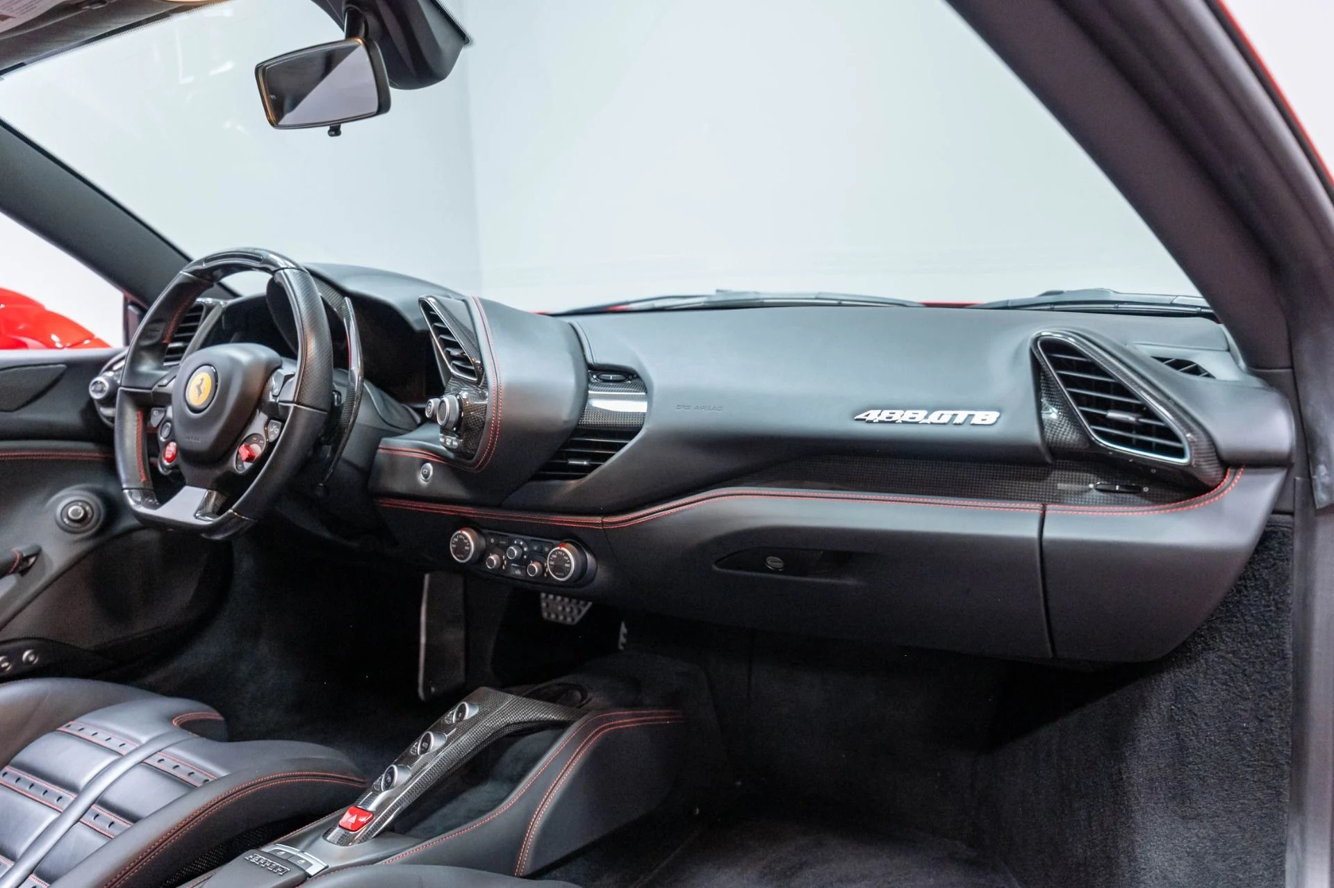 mph028_2717341929_Used_2018_Ferrari_488_GTB_1786120239_1b27a2ab0a