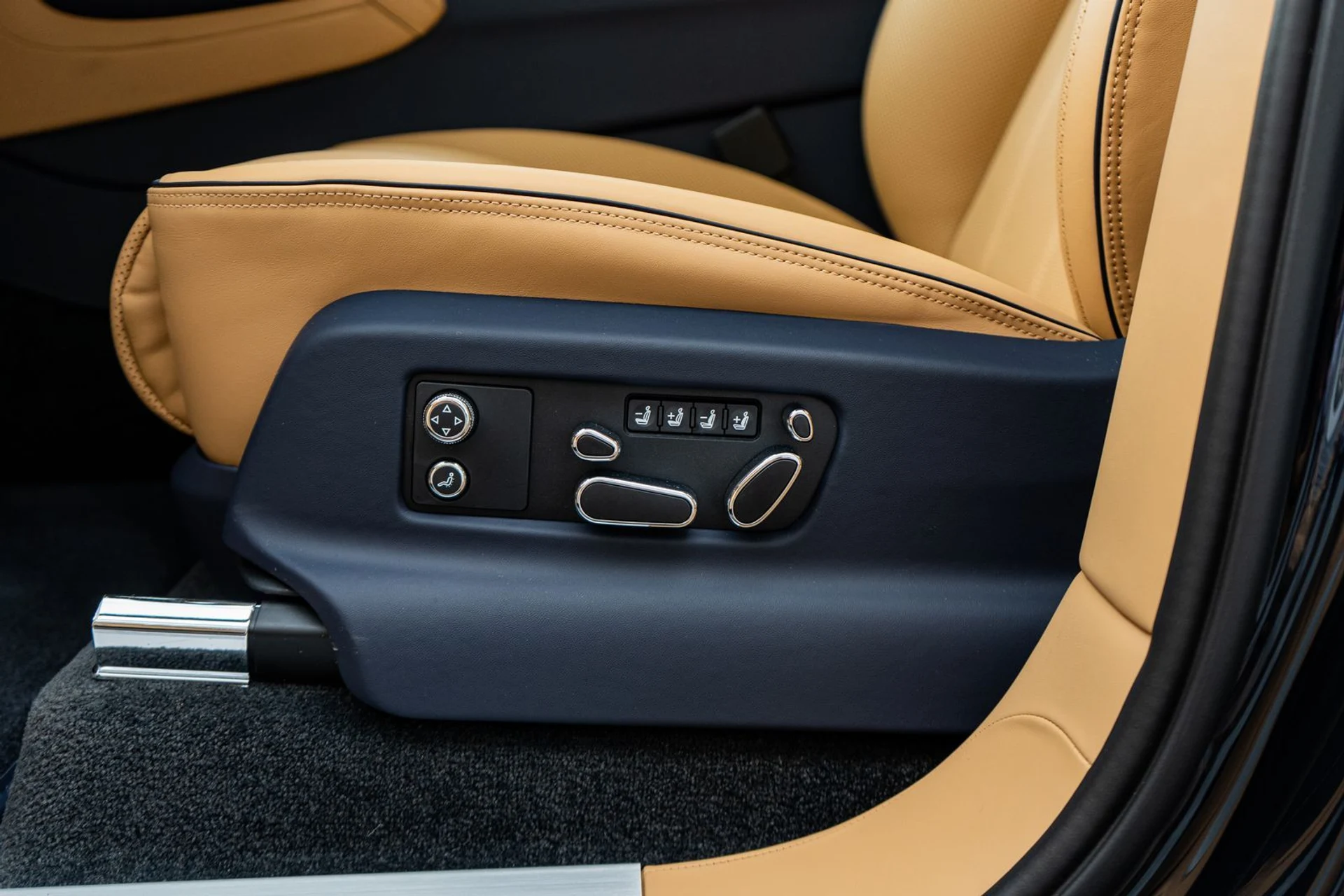 mph028_2718427936_ff0a56b6_8d94_4831_abd1_7c05f71452cf_ed559c838b