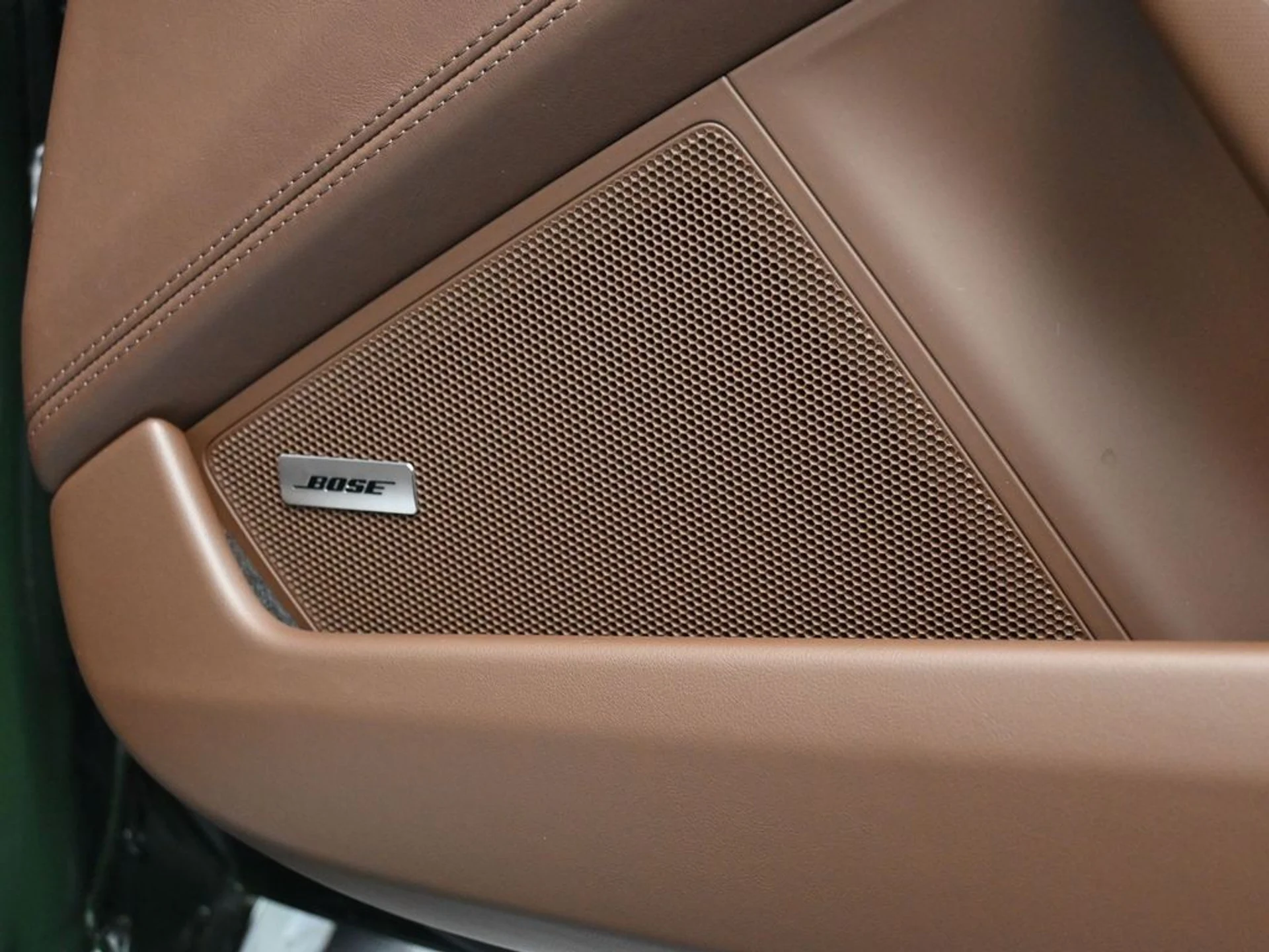 mph028_2746291584_029e74c2c200de96203c187f3afc56eb_70aee53834