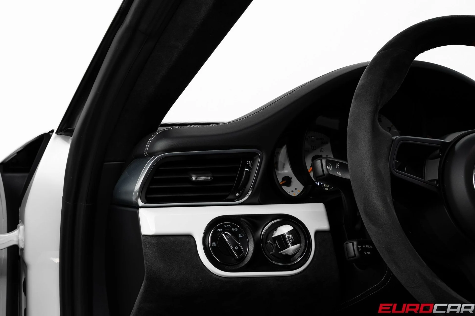 mph028_2748603612_image_29_473385b600