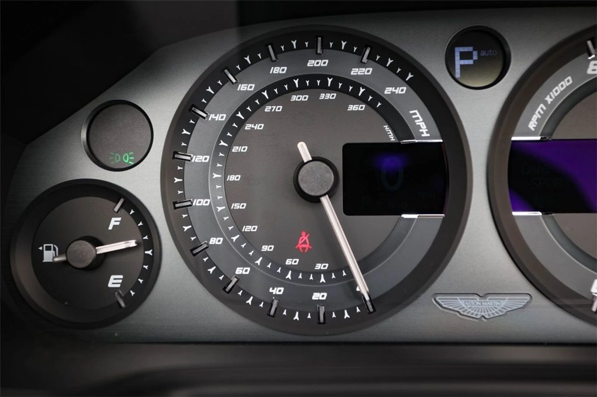 mph028_2749551954_154119aac2011459aed551c589c12fbe_69f71a2786