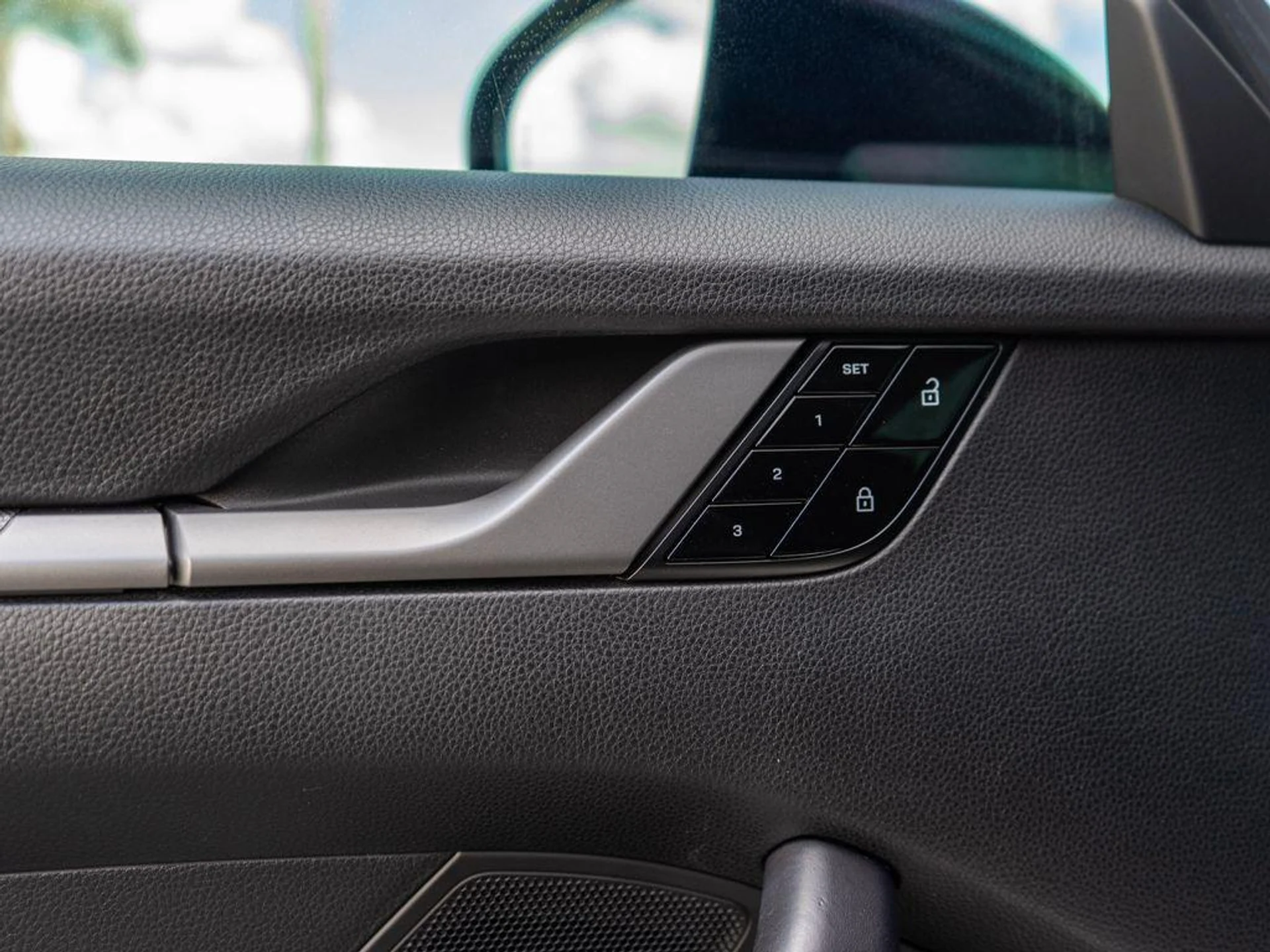 mph028_2752294291_lk_MHT_0w5s_LKAL_Ek3_YC_Jt_N_Fa_M_98421b0739