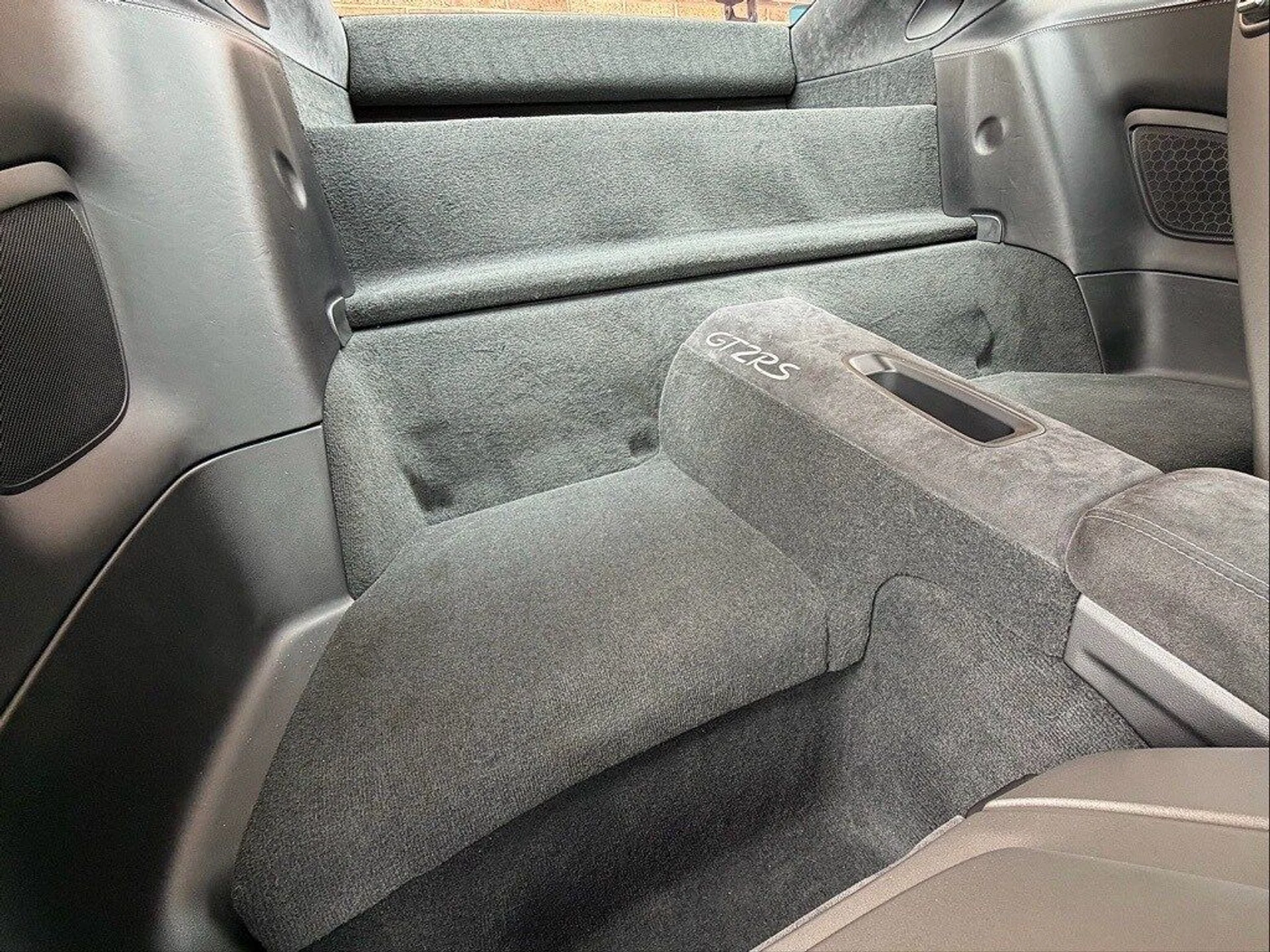 mph028_2756684283_4108b3c6880be29d93b5dec0514afb96x_ddc65f6656