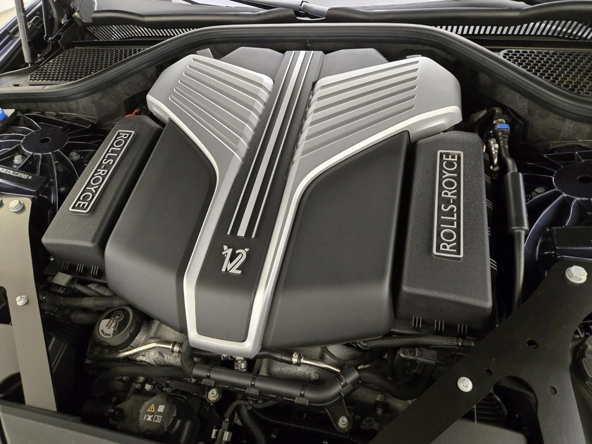 mph028_2760842937_Used_2025_Rolls_Royce_Ghost_1769583068_297358637e