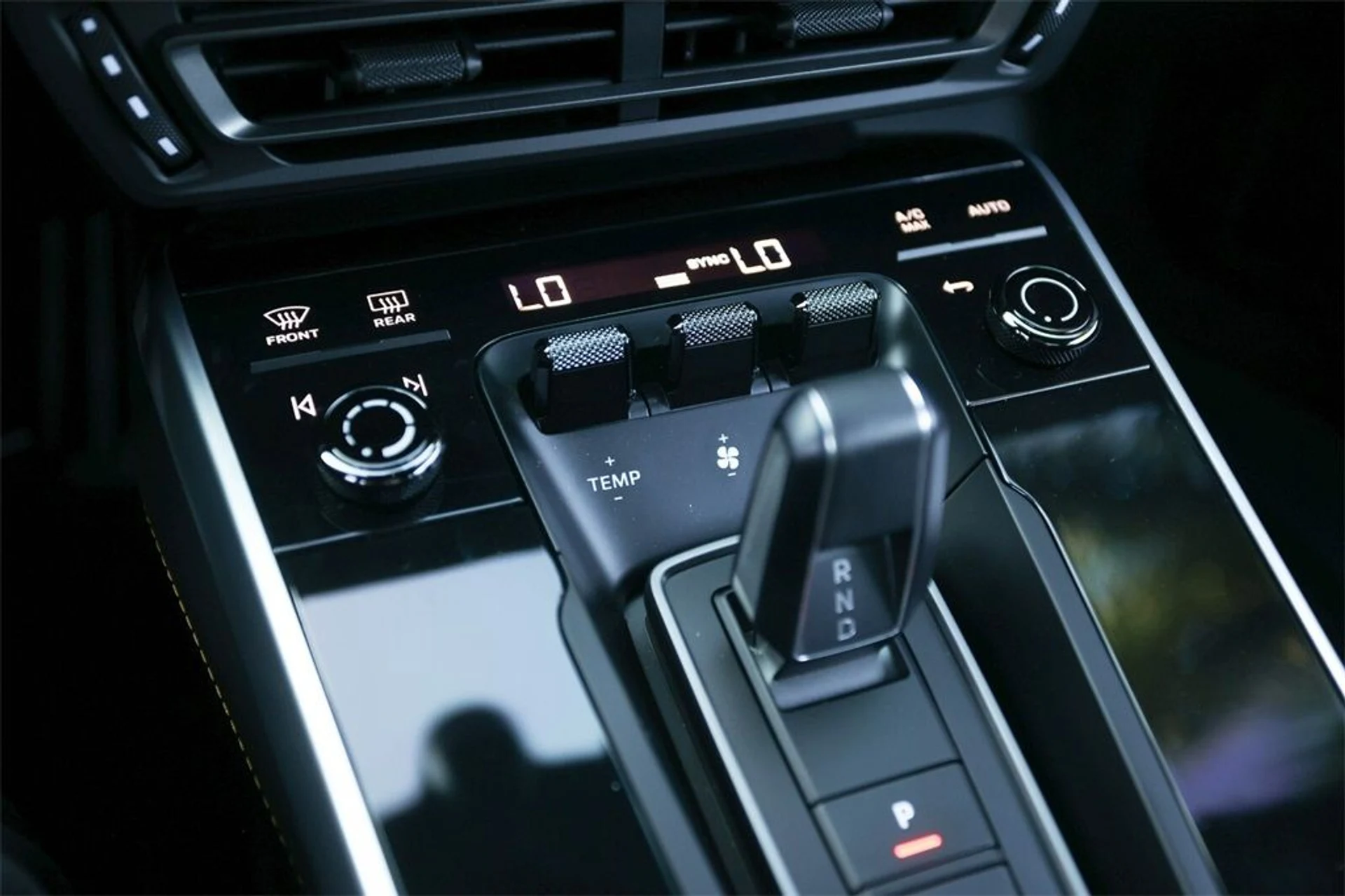 mph028_2764209970_9db6b99985a98dd3ebd76d0f1d69499c_99a9972757