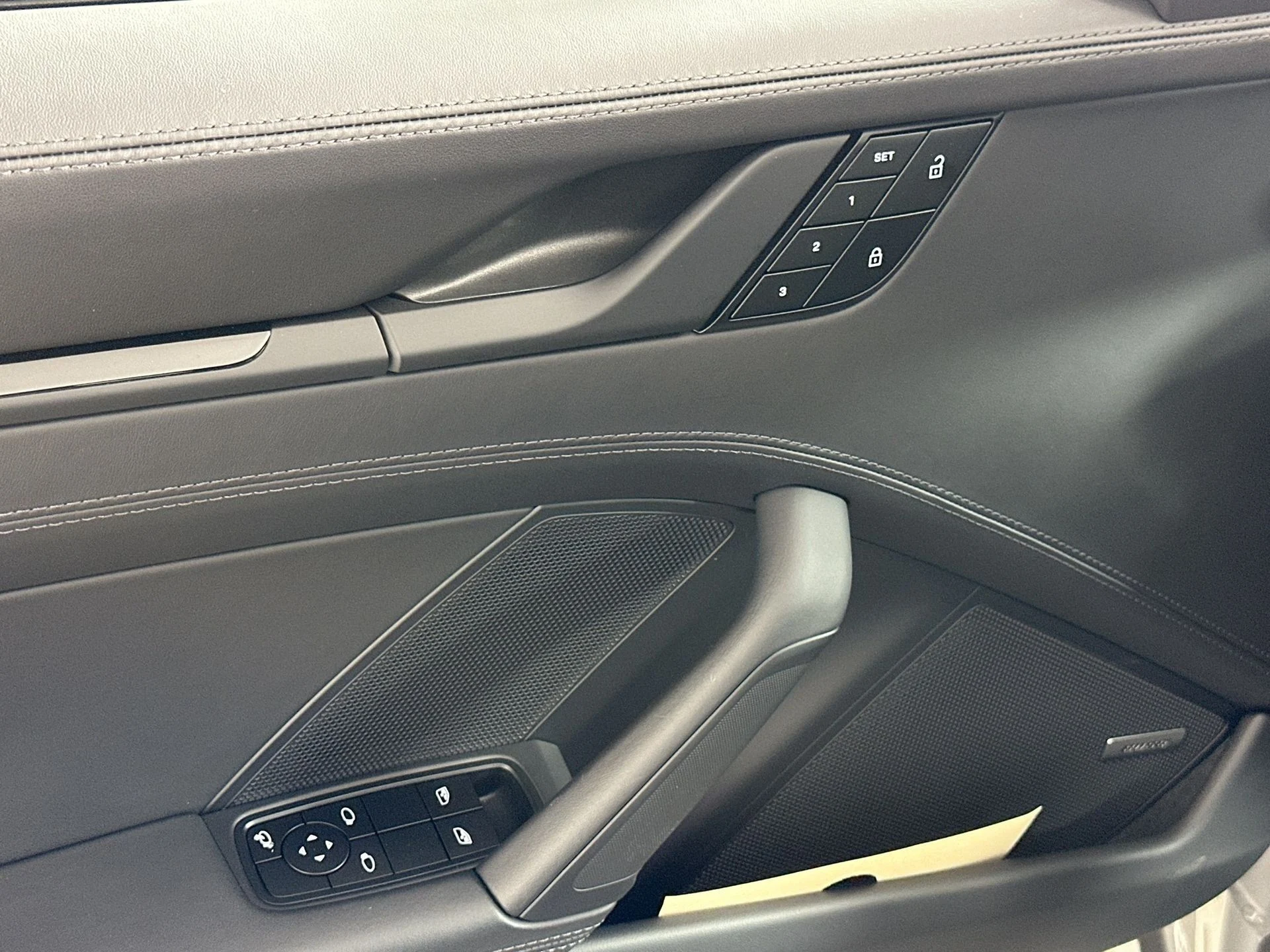 mph028_2765100889_46717b24d5b6e59b17c58b08e7c20bc1_a7f68ca594