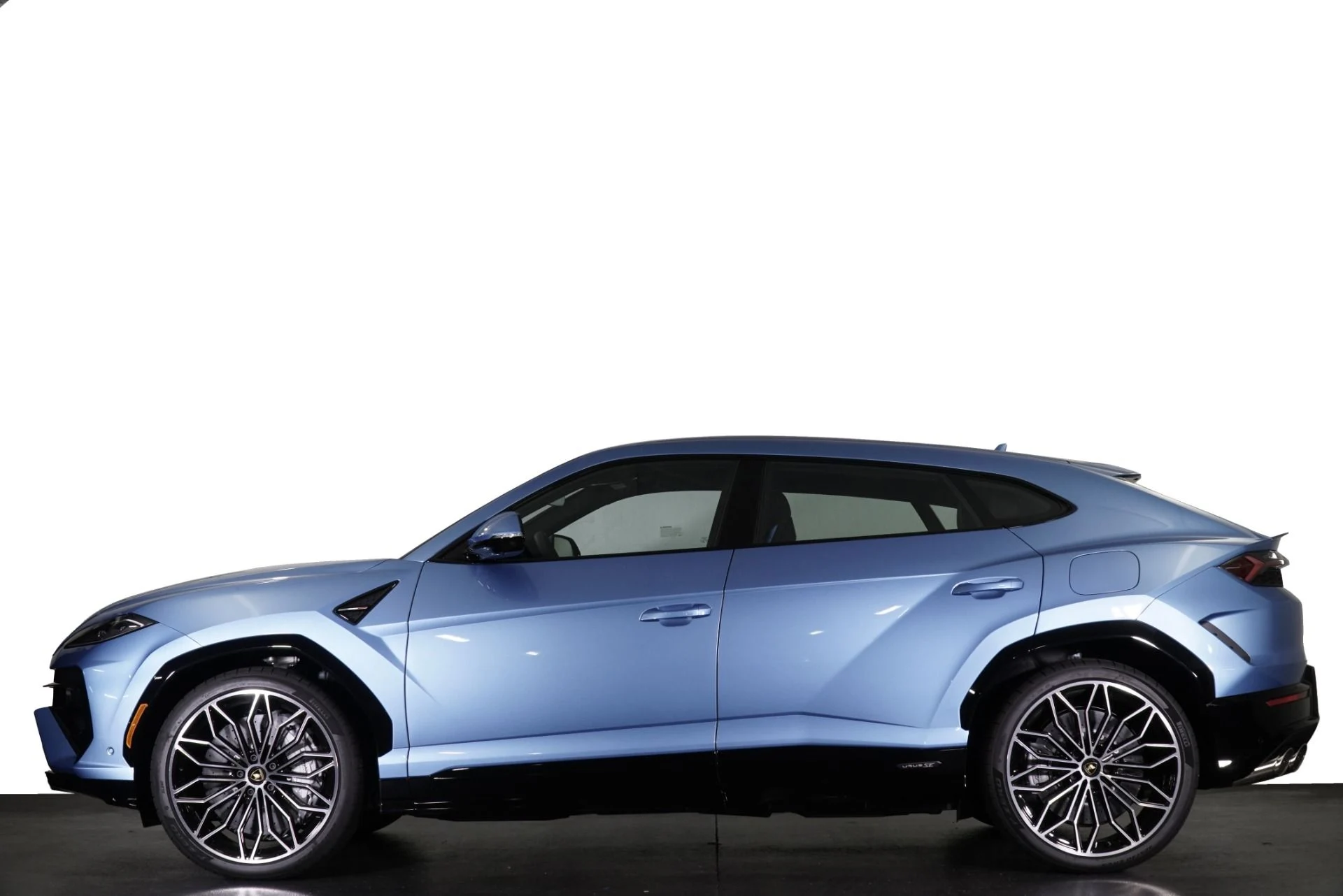 mph028_2767333341_New_2025_Lamborghini_Urus_SE_1760113903_6a1a1b322b