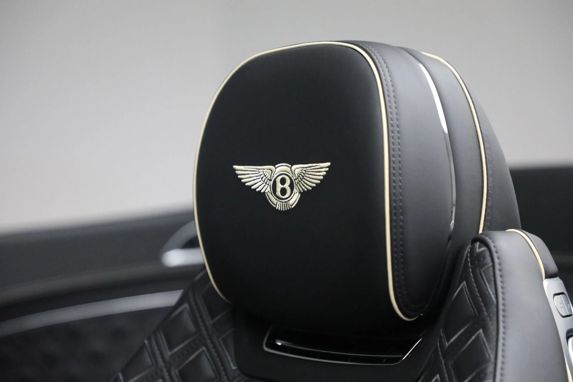 mph028_2769792210_Used_2020_Bentley_Continental_GT_W12_1762286941_cb1fcb1113