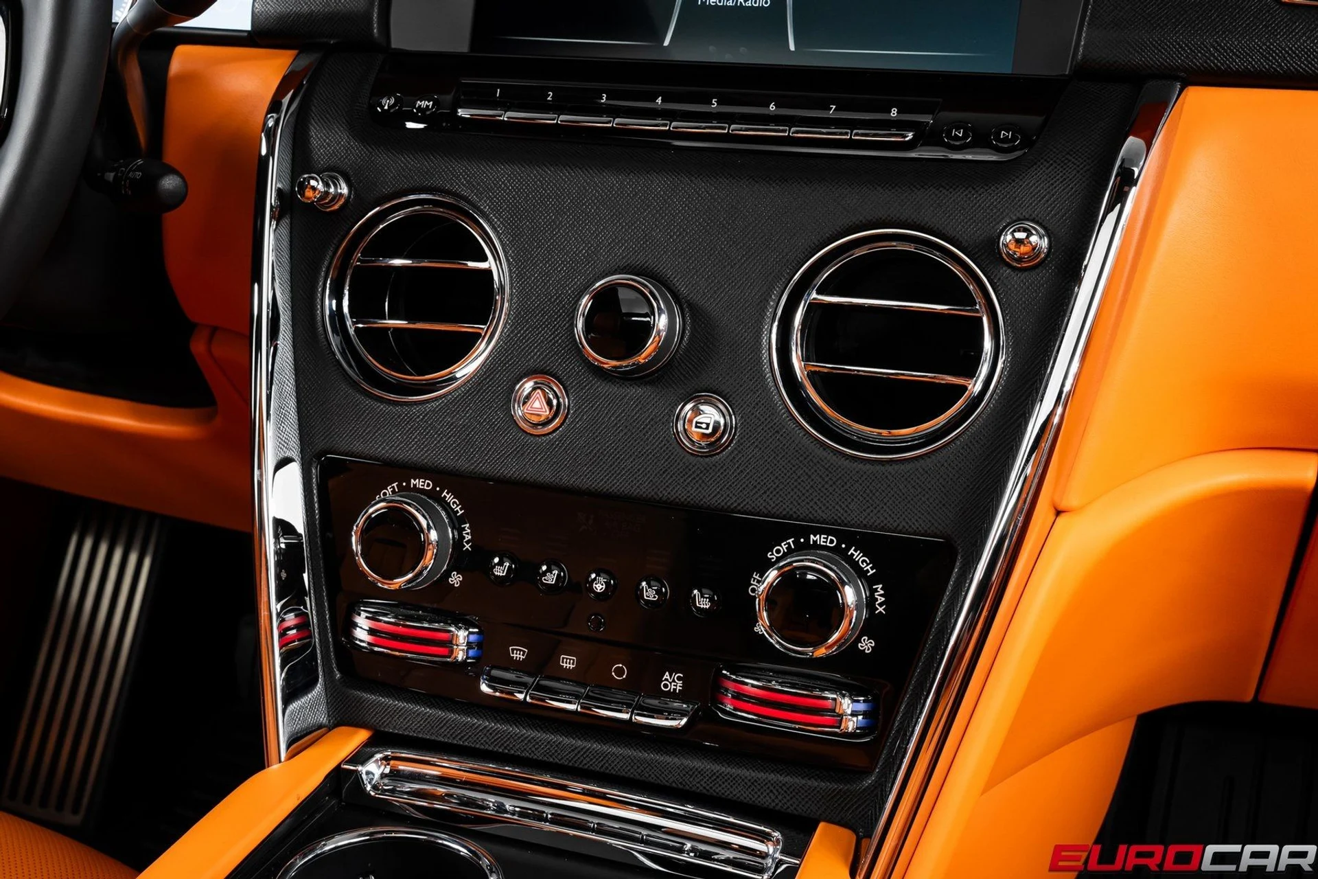 mph028_2770955379_image_29_5f64834329