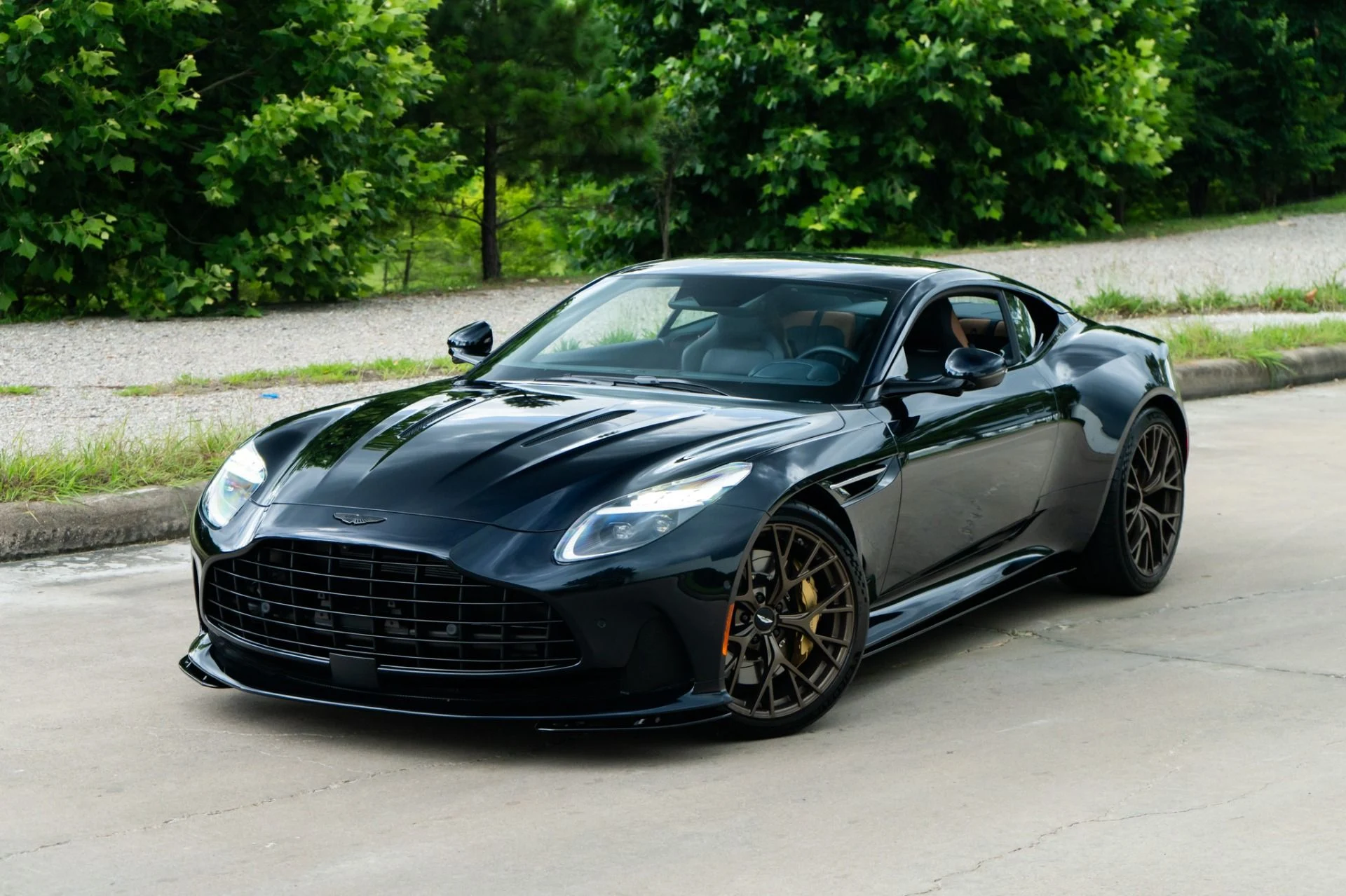mph028_278217787_Used_2024_Aston_Martin_DB_12_V8_1780518223_428f48cde8