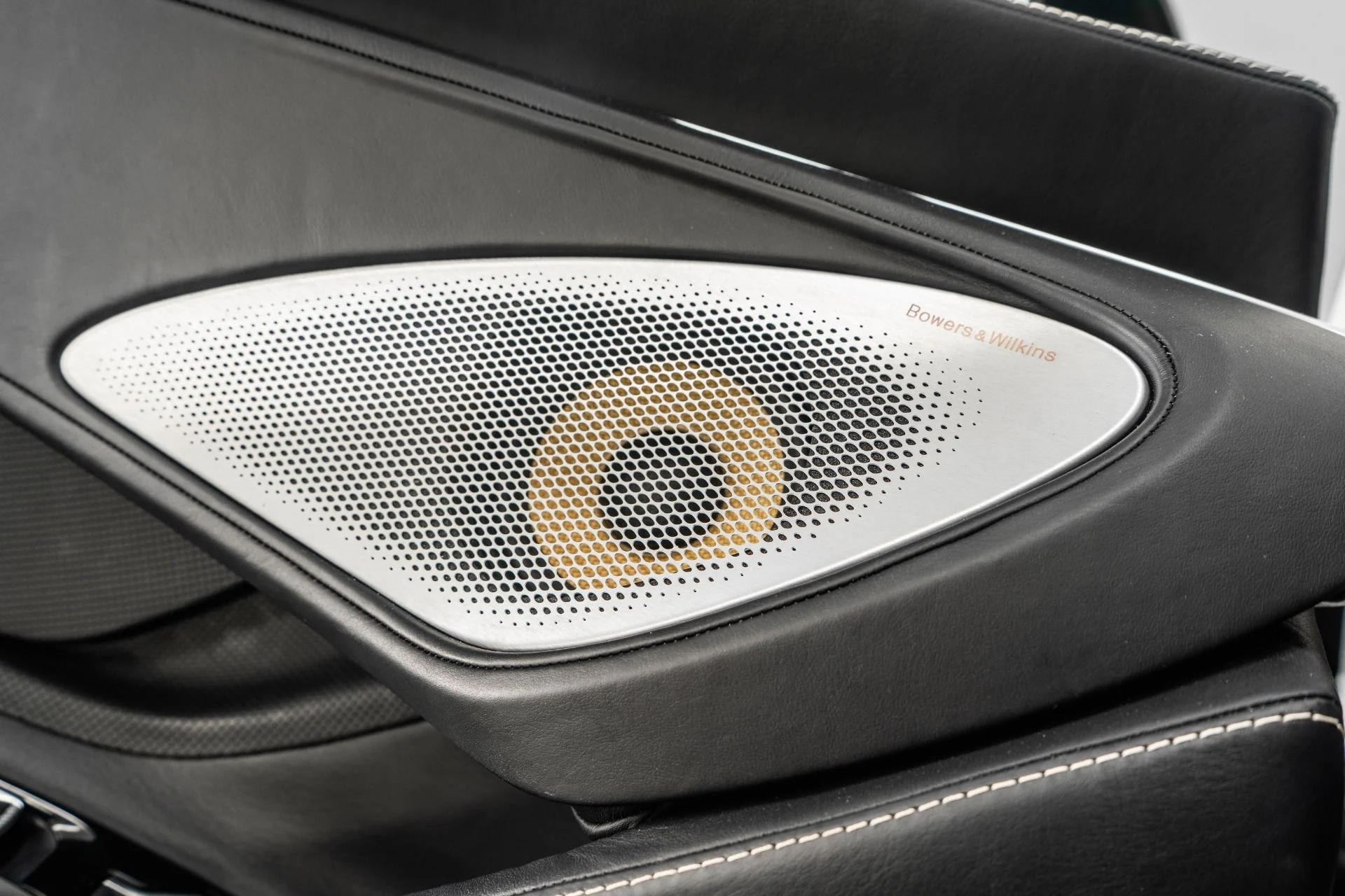 mph028_2786183541_Used_2022_Mc_Laren_GT_Luxe_1757694621_d3f4d58dbc