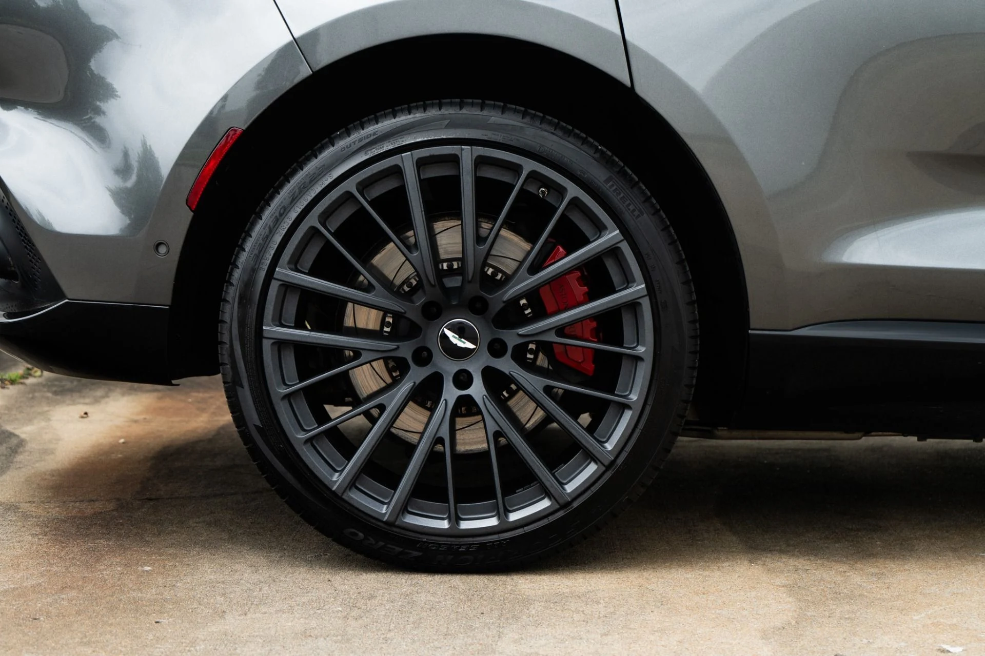 mph028_2787942628_Used_2021_Aston_Martin_DBX_1777485060_725086ae46