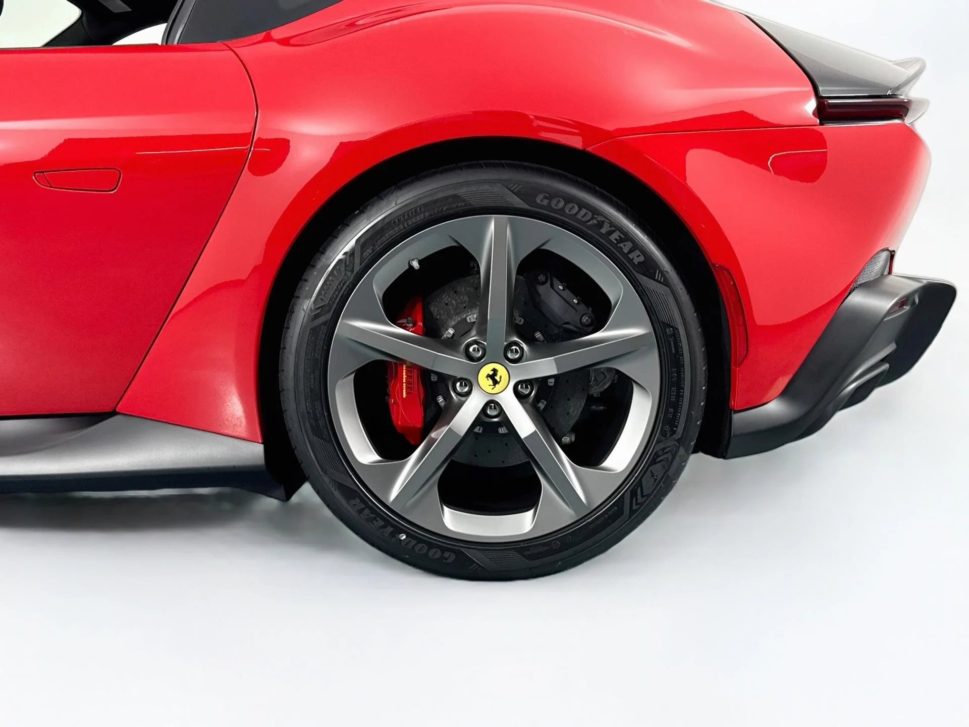 mph028_2788007417_Used_2026_Ferrari_12_Cilindri_1787771885_068414067a