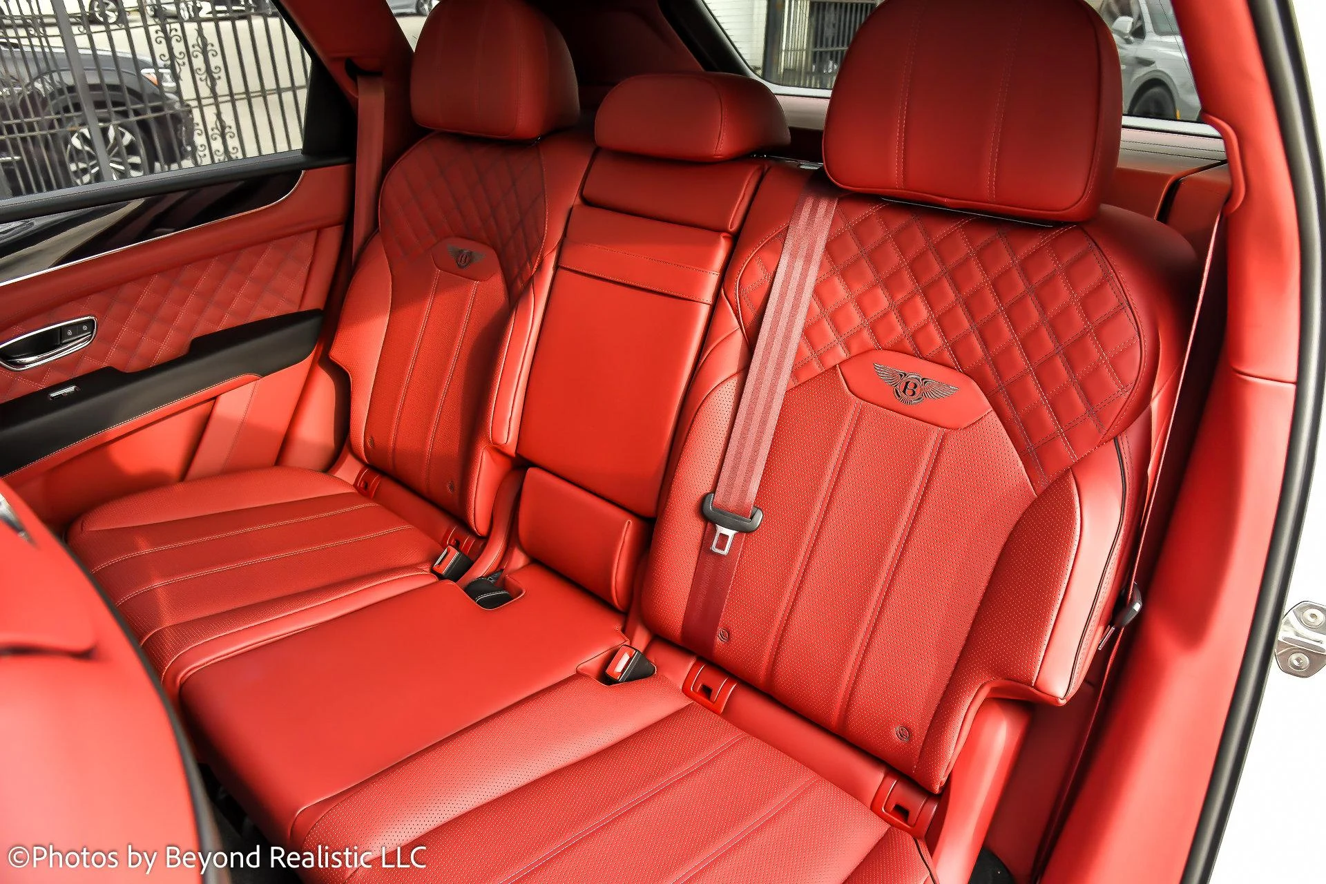 mph028_2798612171_Used_2022_Bentley_Bentayga_V8_1754381280_31f1d7b624