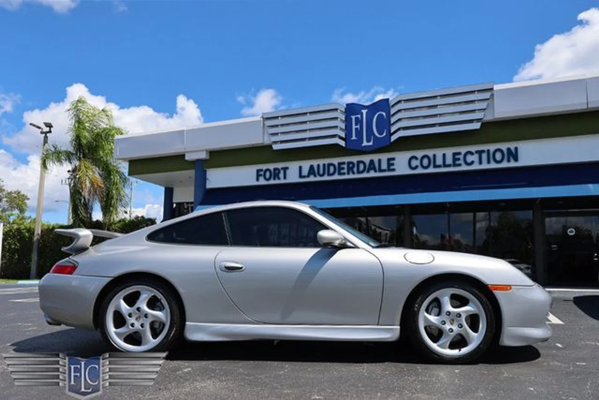 mph028_2803647645_used_2000_porsche_911_carrera_2drcarrera4coupewtiptronic_6305_23086843_33_640_74de324841