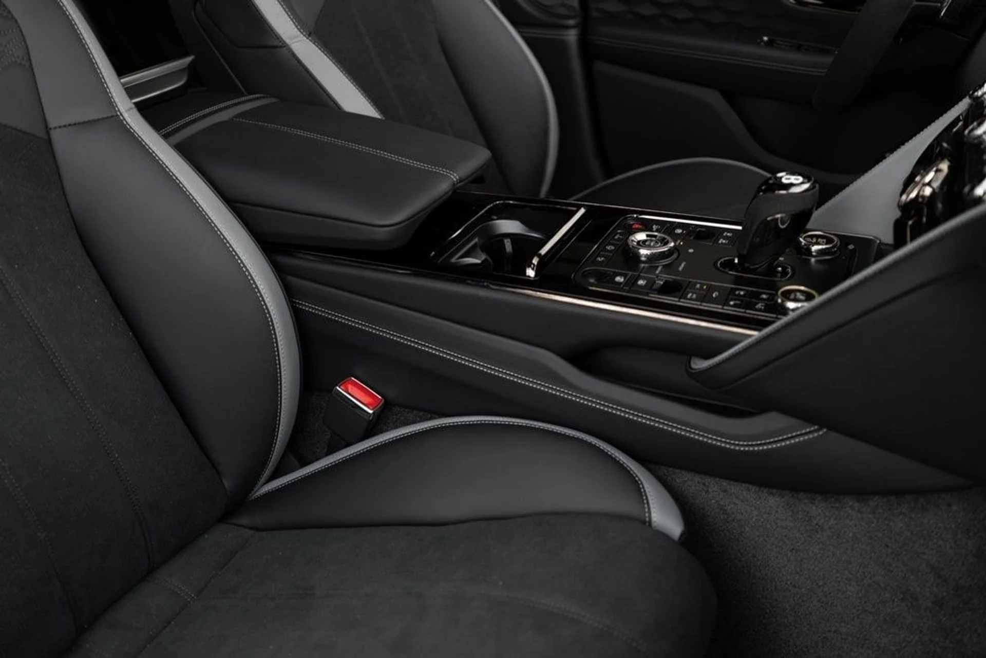 mph028_28047400_c28001d53c46cf791a8376a2ca4ff9b1x_2cecf4c1a1